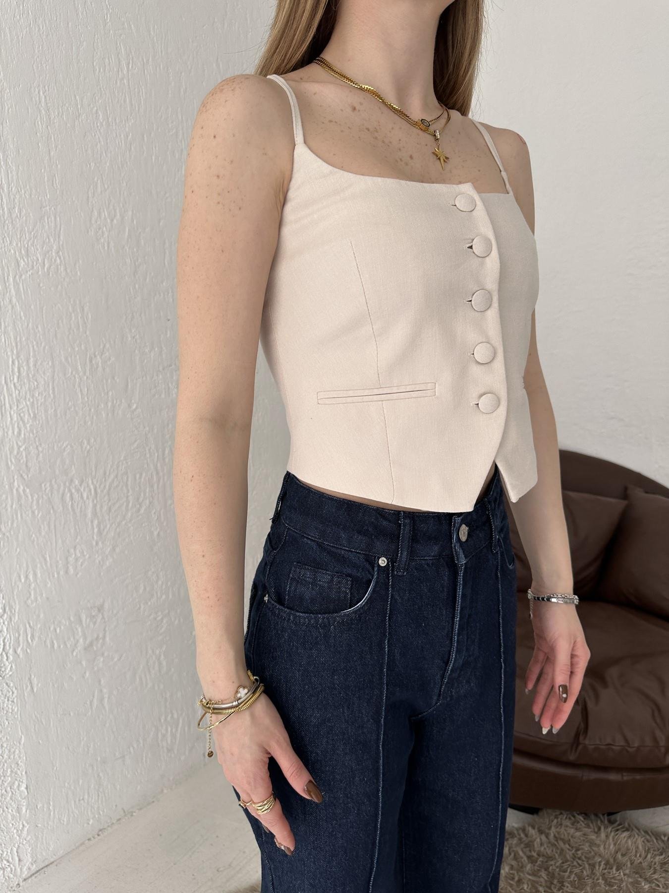 Düğmeli Askılı Crop Taş