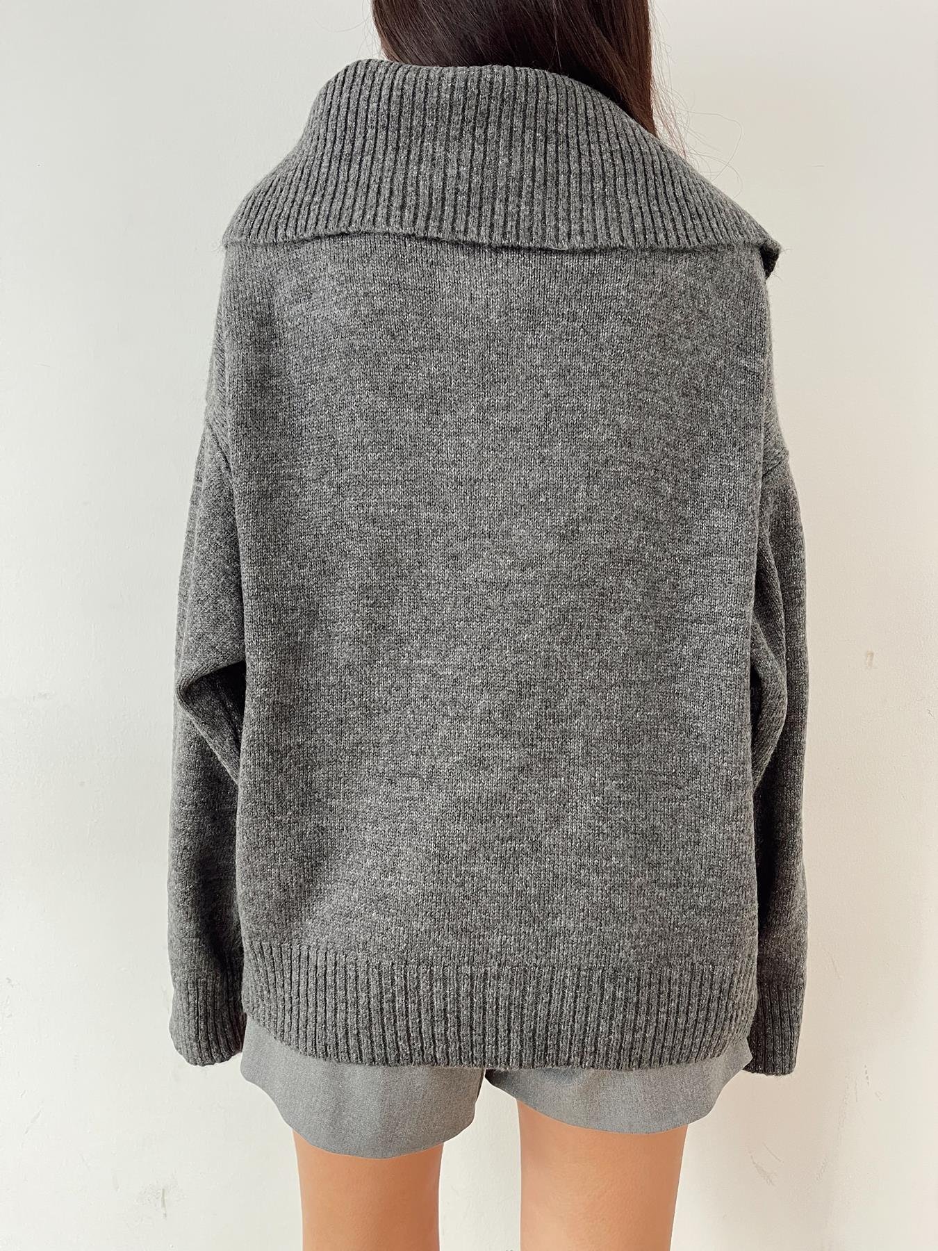 Düğmeli Boğazlı Kazak ANTRASİT