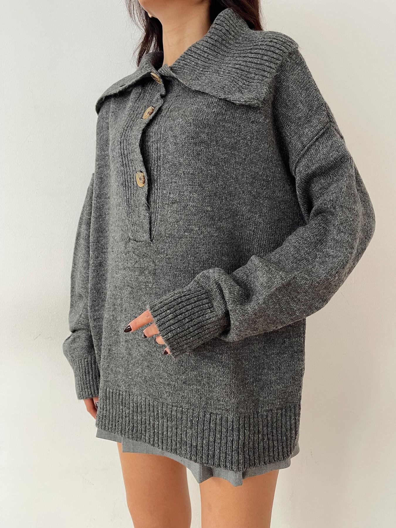 Düğmeli Boğazlı Kazak ANTRASİT