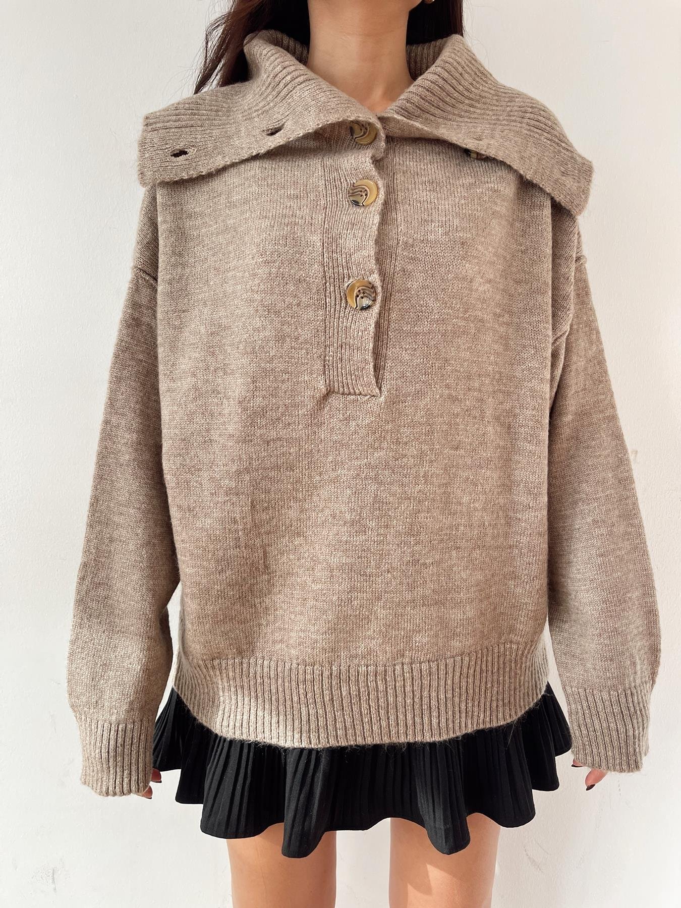 Düğmeli Boğazlı Kazak VİZON