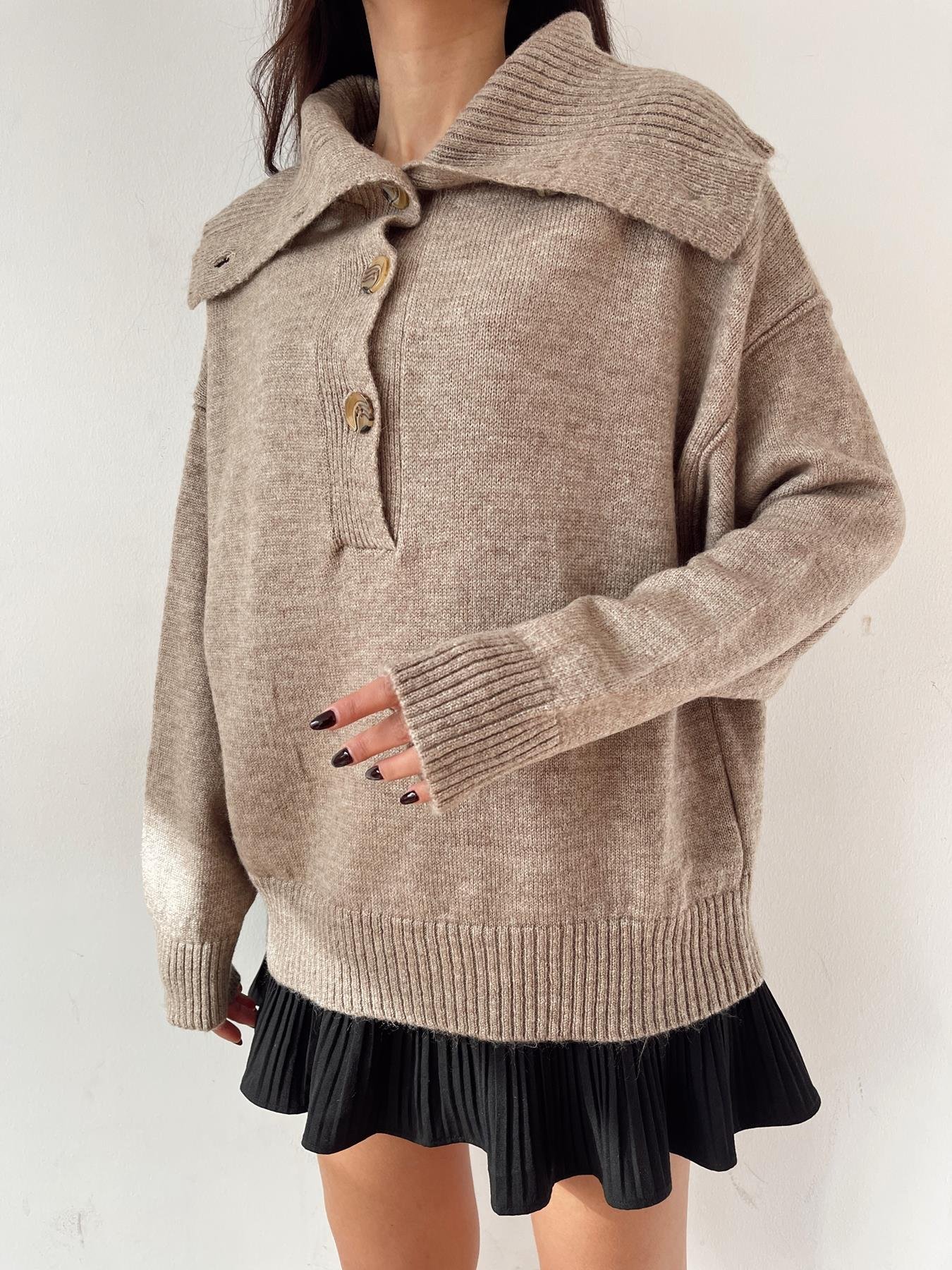 Düğmeli Boğazlı Kazak VİZON