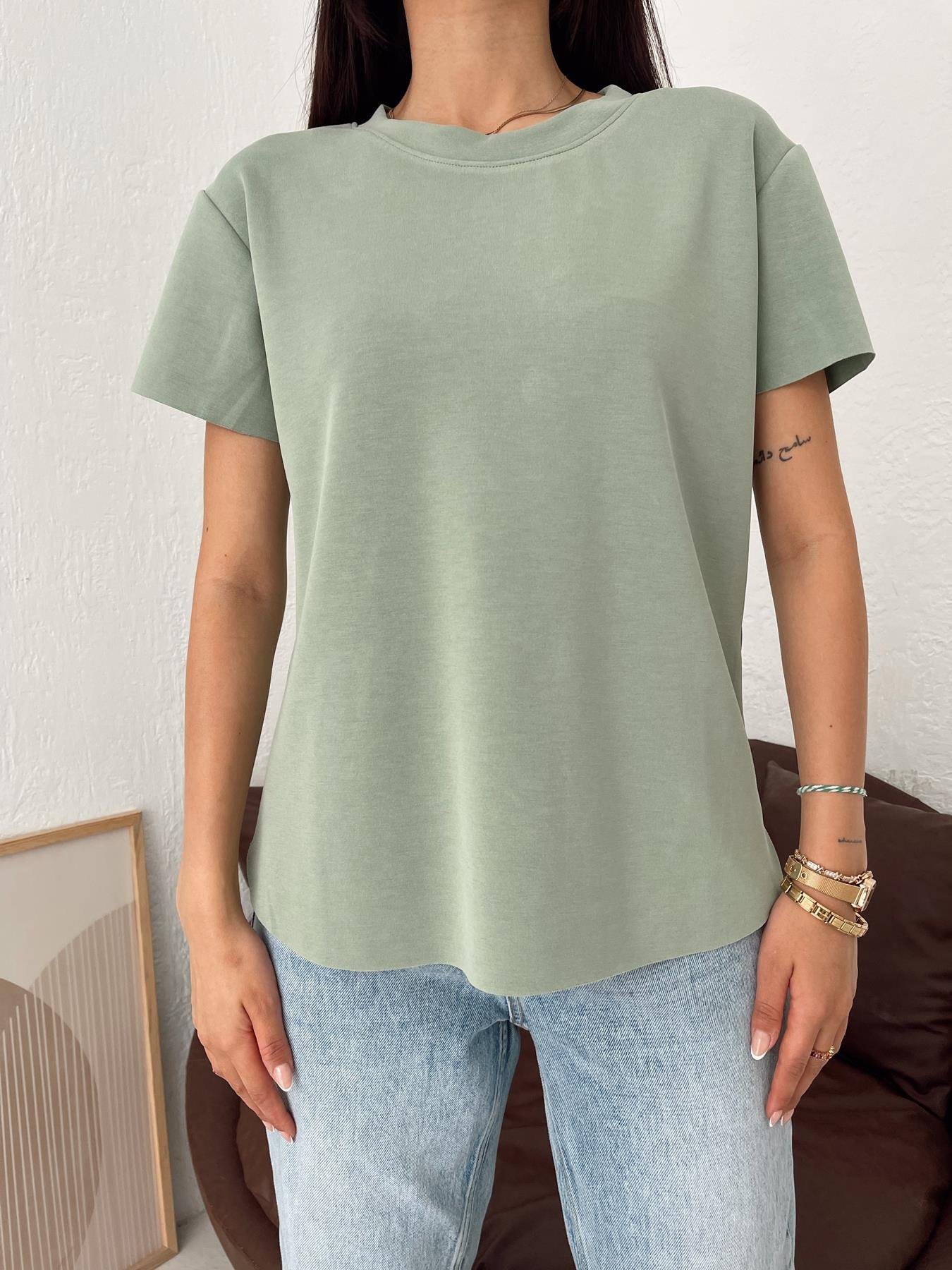 Eteği Oval Modal Tişört MİNT