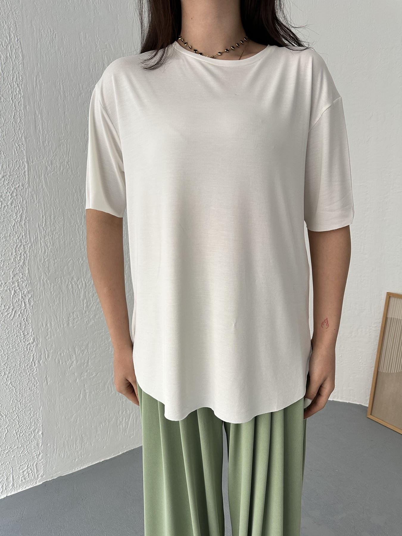 Eteği Oval Oversize Tişört Ekru