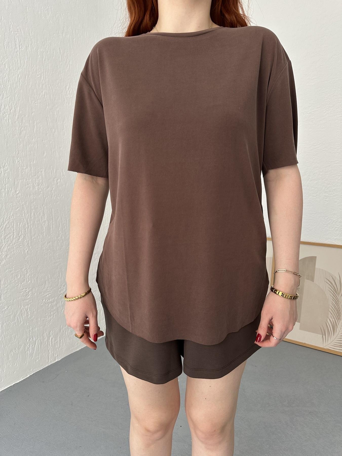Eteği Oval Oversize Tişört Kahve