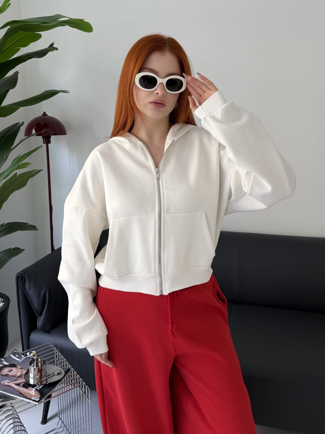 Fermuarlı Kapüşonlu Simli Sweatshirt Ekru
