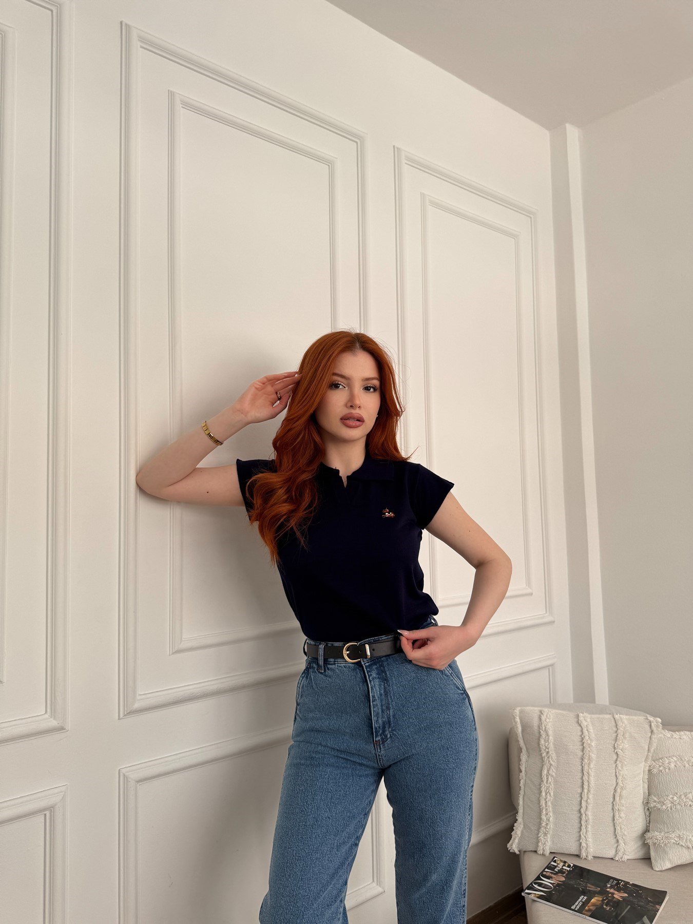 Göğüsü Nakışlı Düşük Kol Triko Lacivert