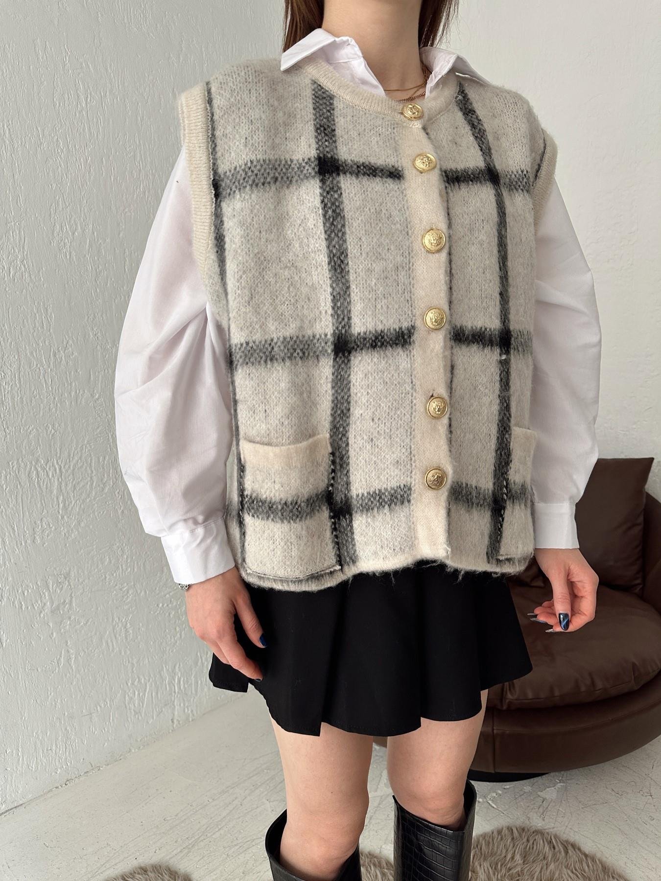 Gold Düğmeli Desenli Hırka TAŞ