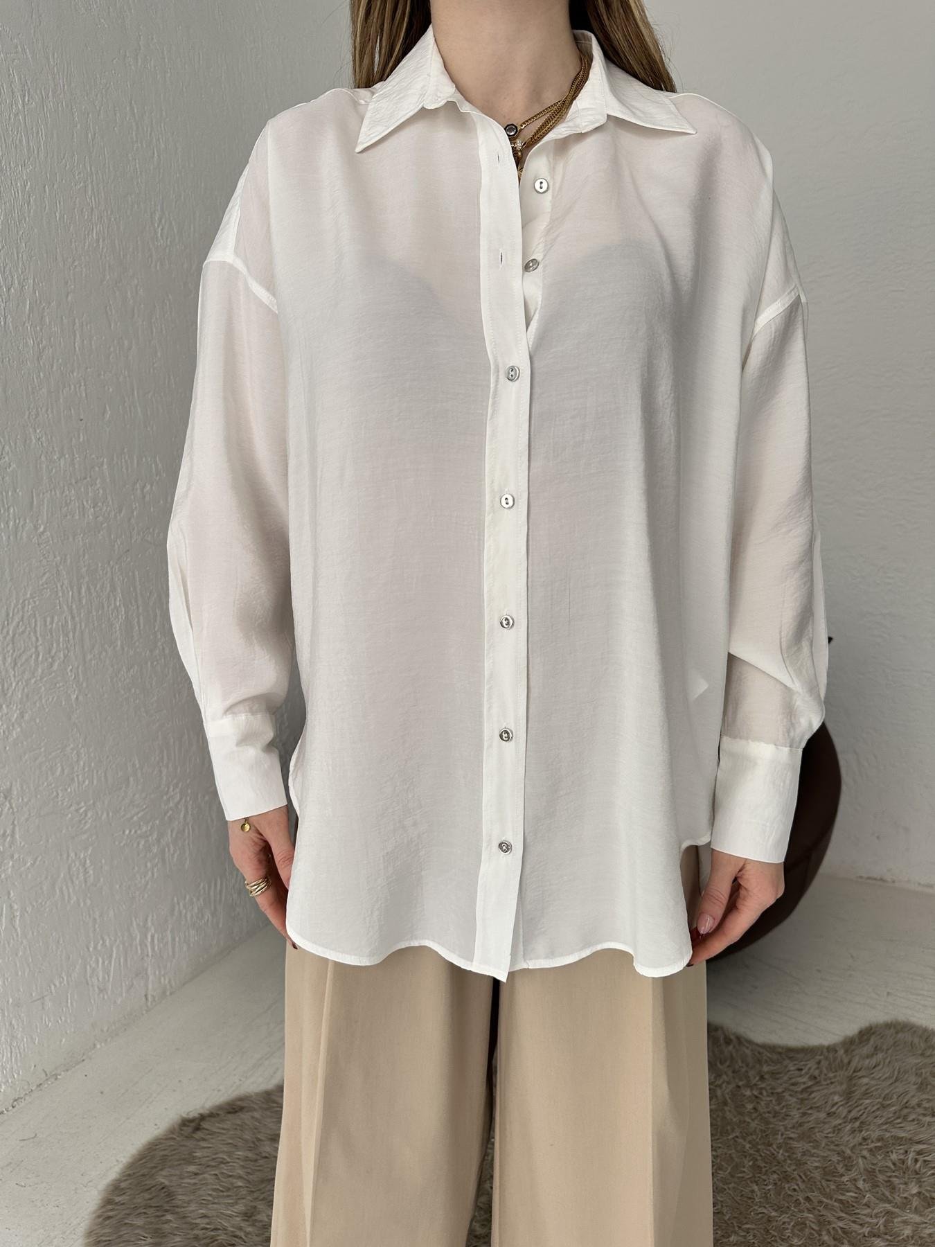 Gümüş Düğmeli Eteği Oval Gömlek Krem