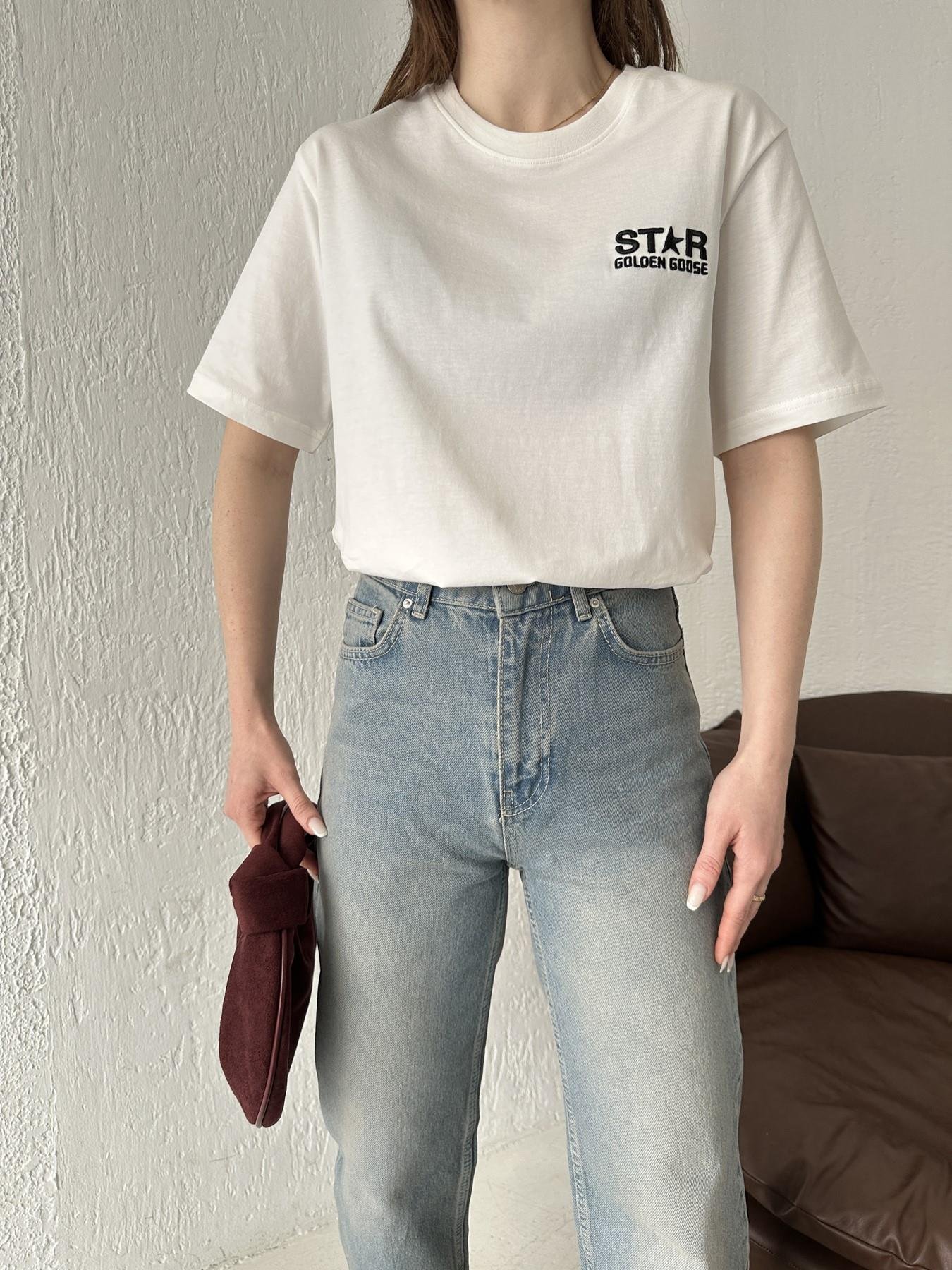 Kabartmalı Star Baskılı Tişört EKRU