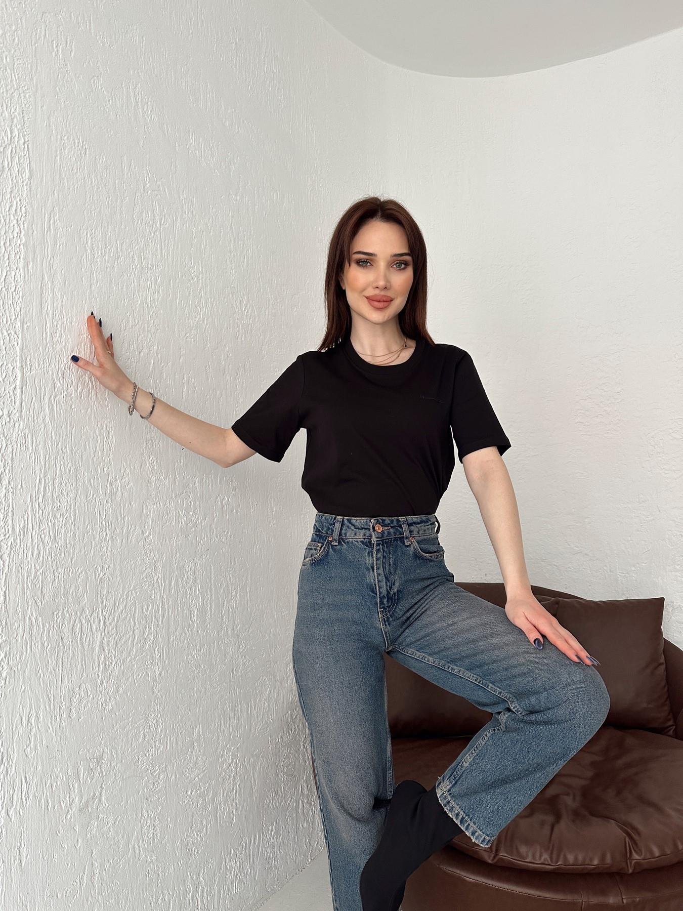 Kabartmalı Yazılı Tişört SİYAH