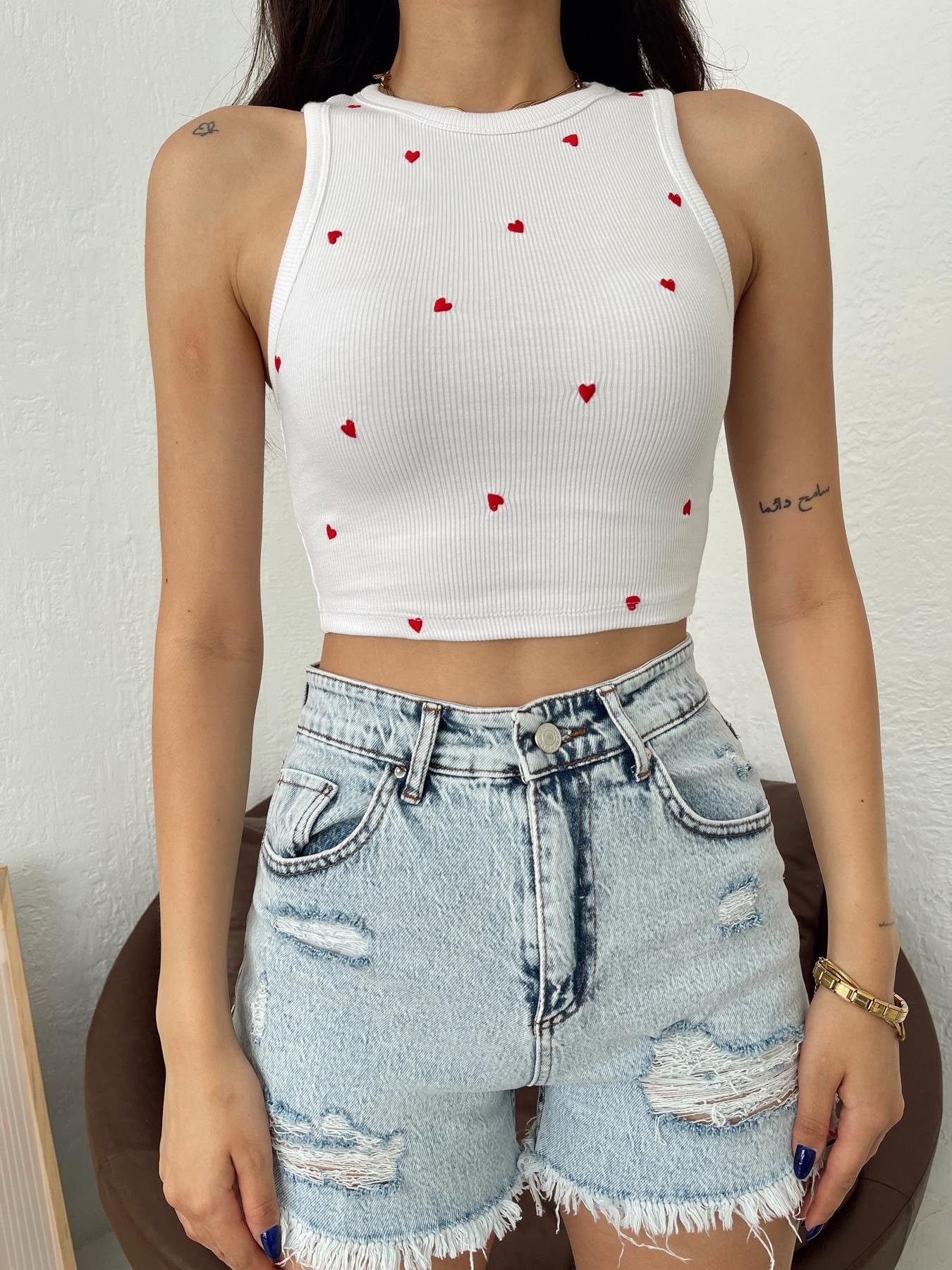Kalp Nakışlı Crop Top BEYAZ
