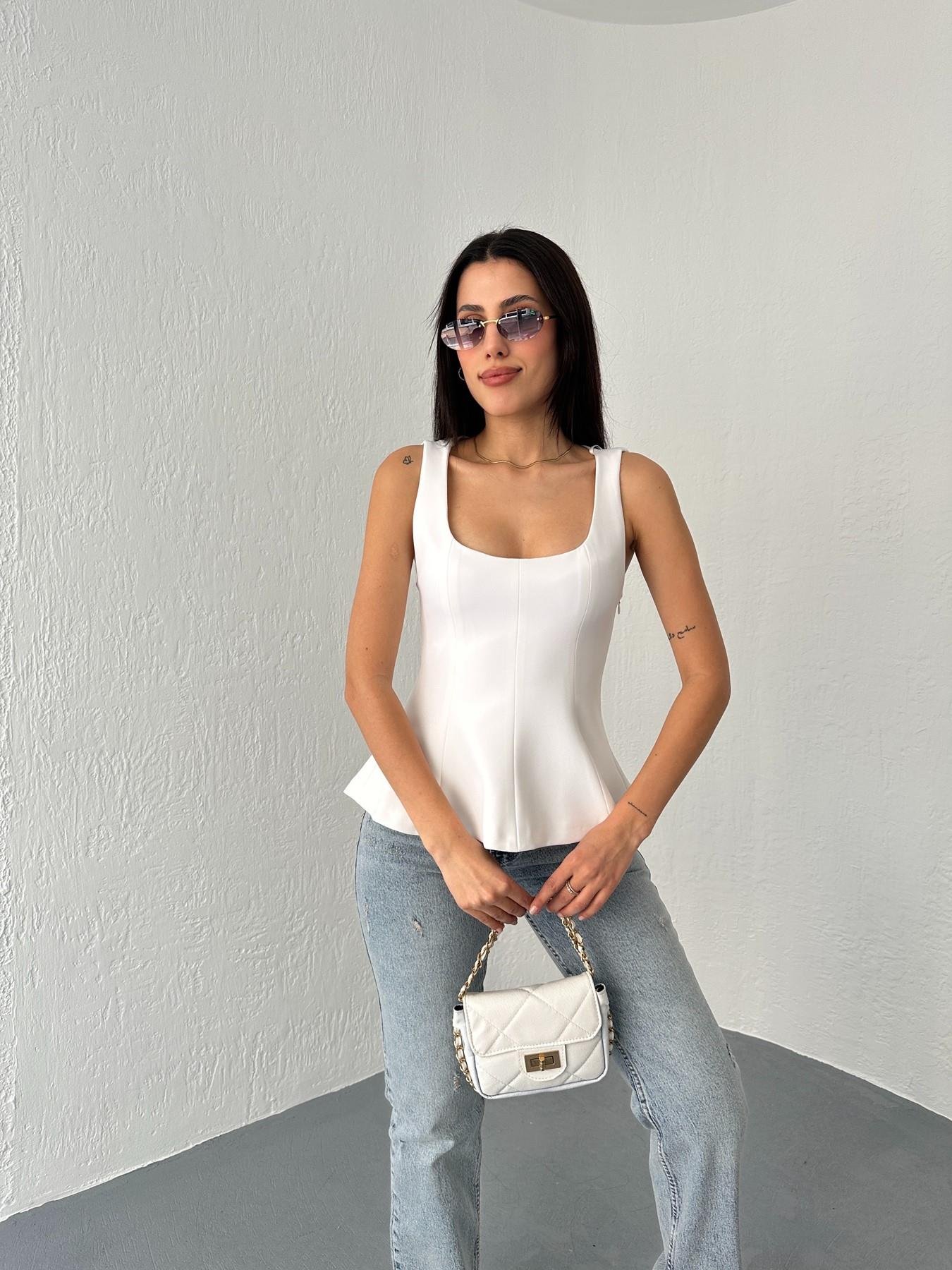 Kare Yaka Peplum Top Ekru