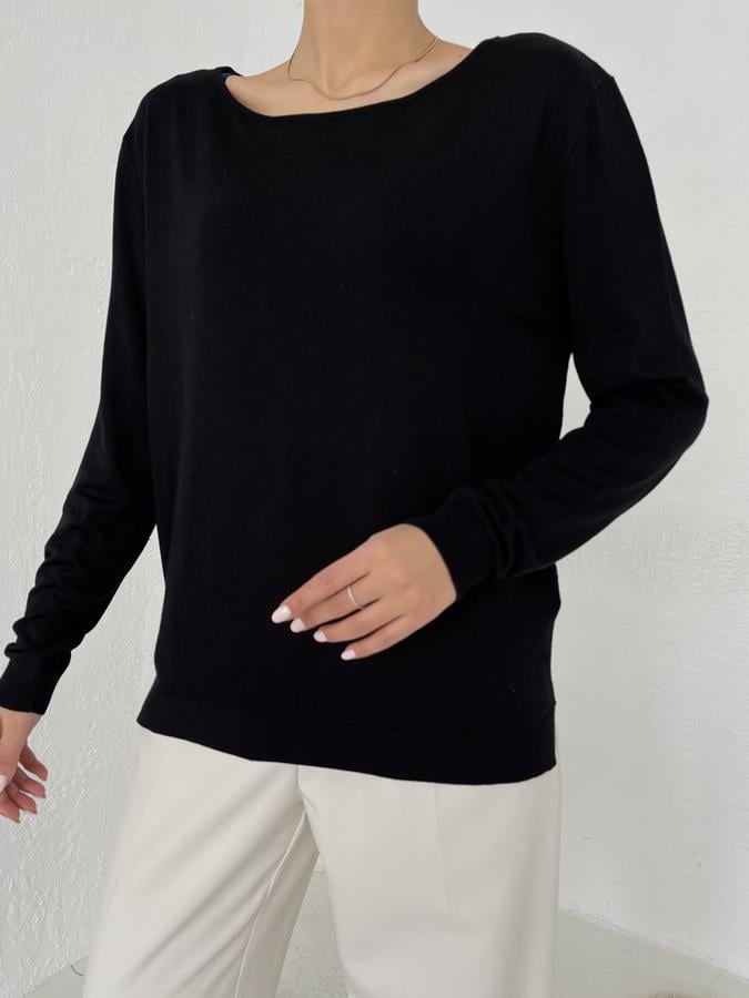 Kayık Yaka Yırtmaçlı Triko SİYAH