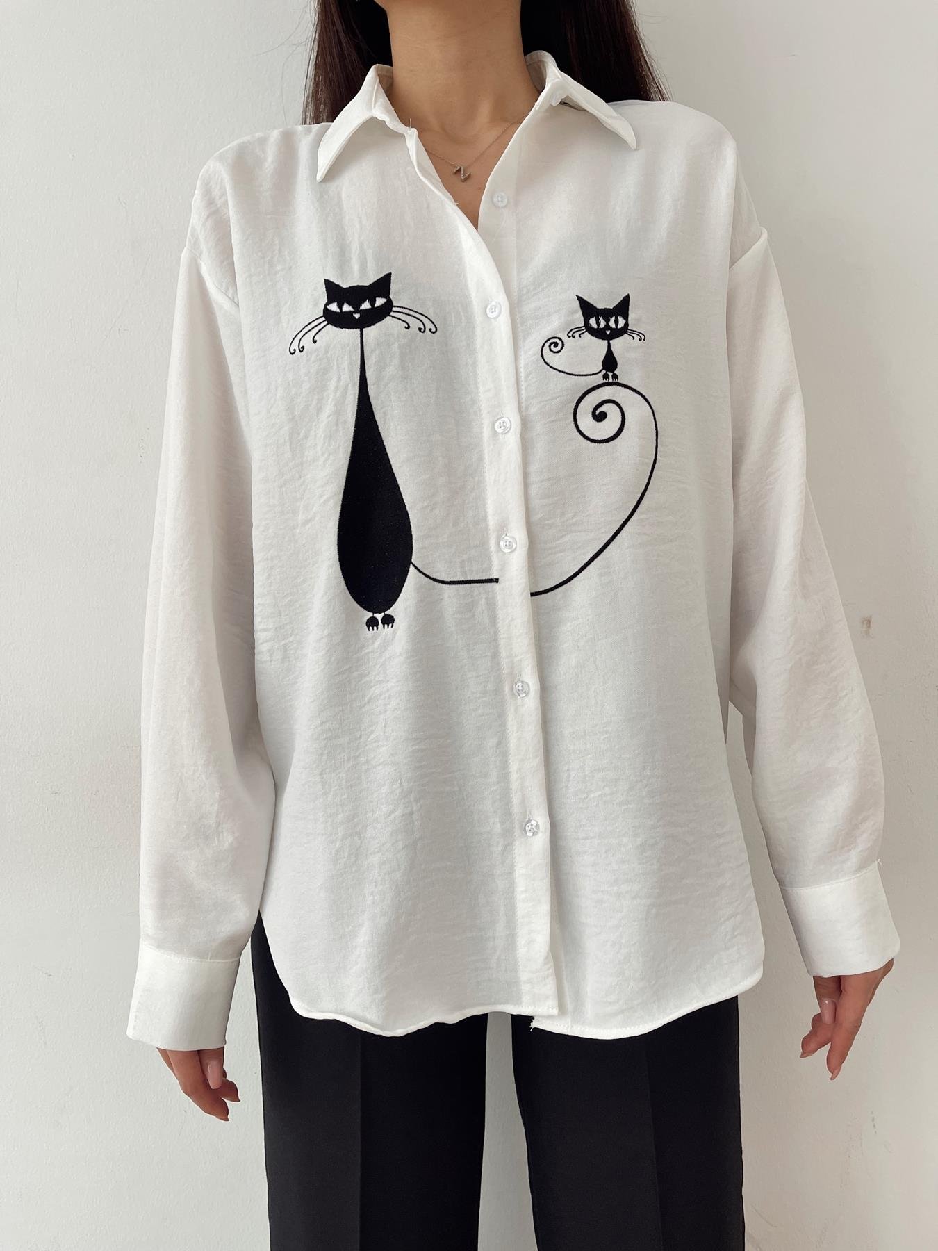 Kedi Nakışlı Keten Gömlek BEYAZ