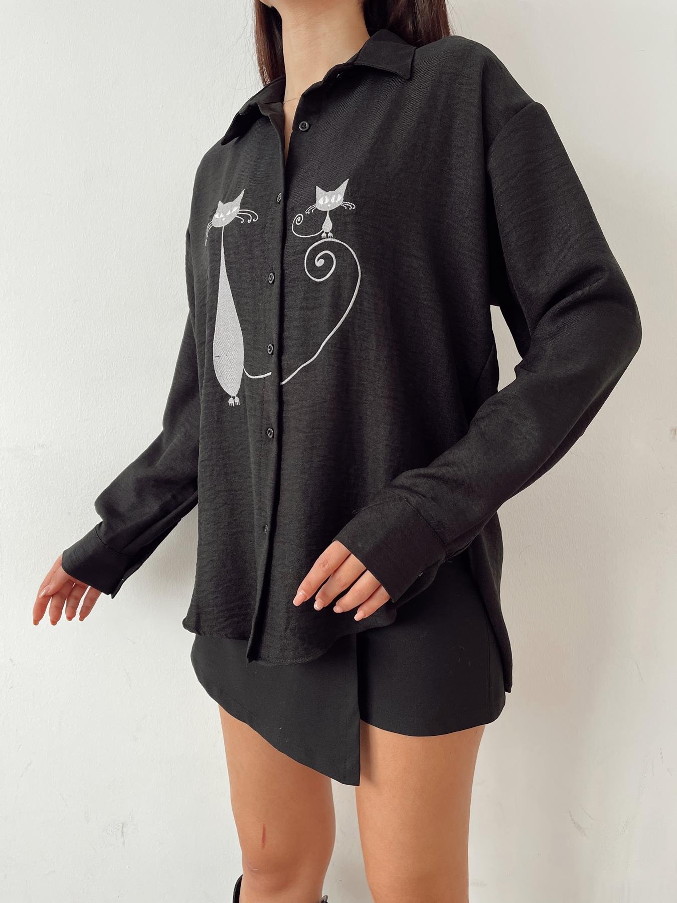 Kedi Nakışlı Keten Gömlek SİYAH