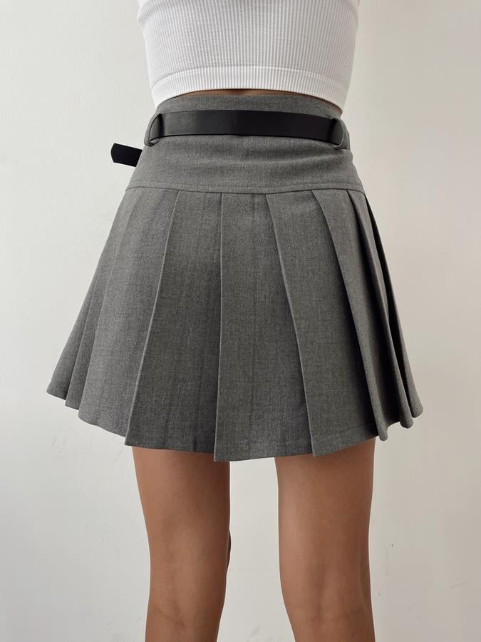 Kemer Detaylı Pileli Etek GRİ