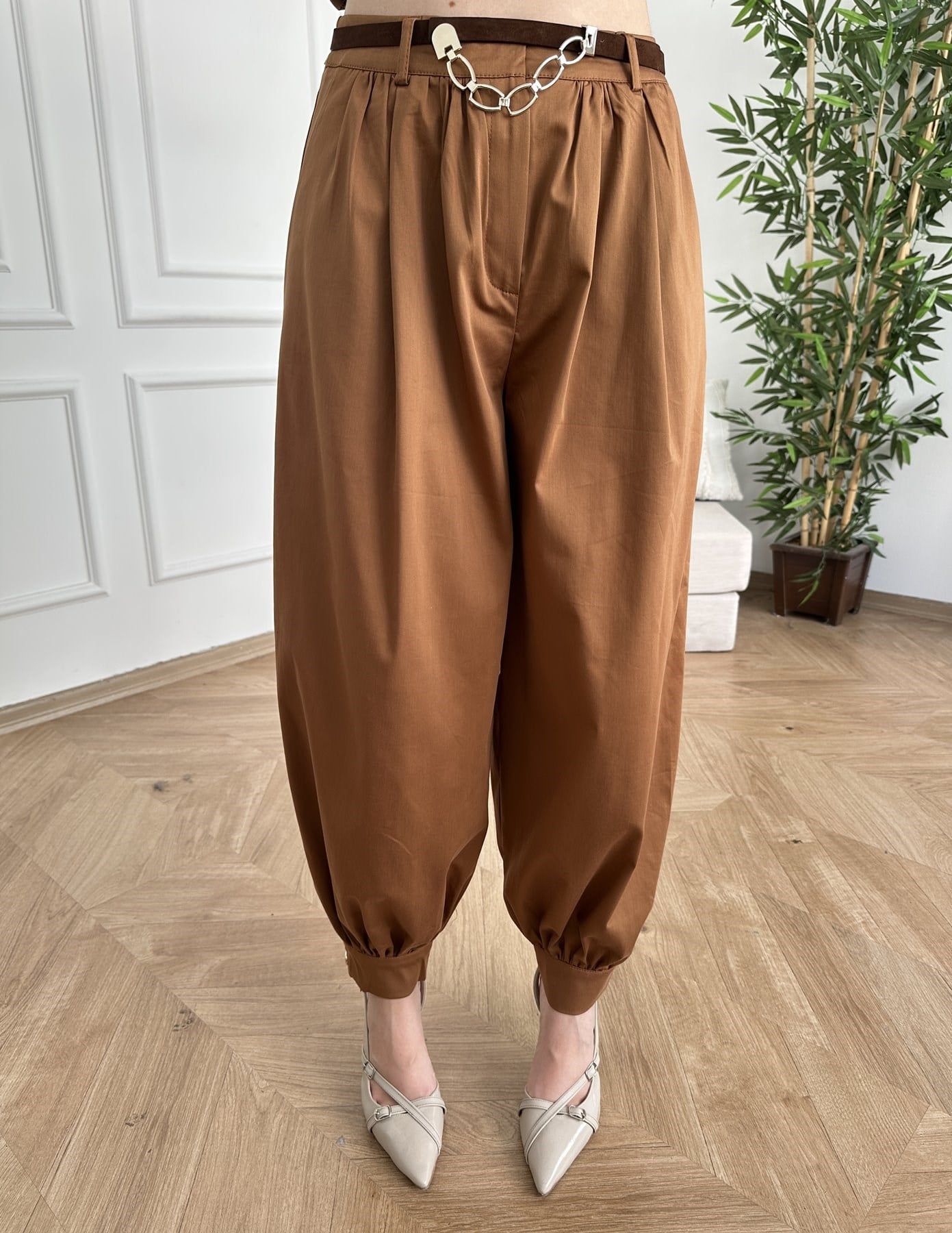 Kemerli Şalvar Kesim Pantolon Taba