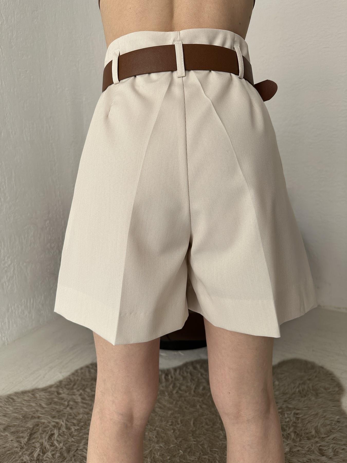 Kemerli Şort Bej
