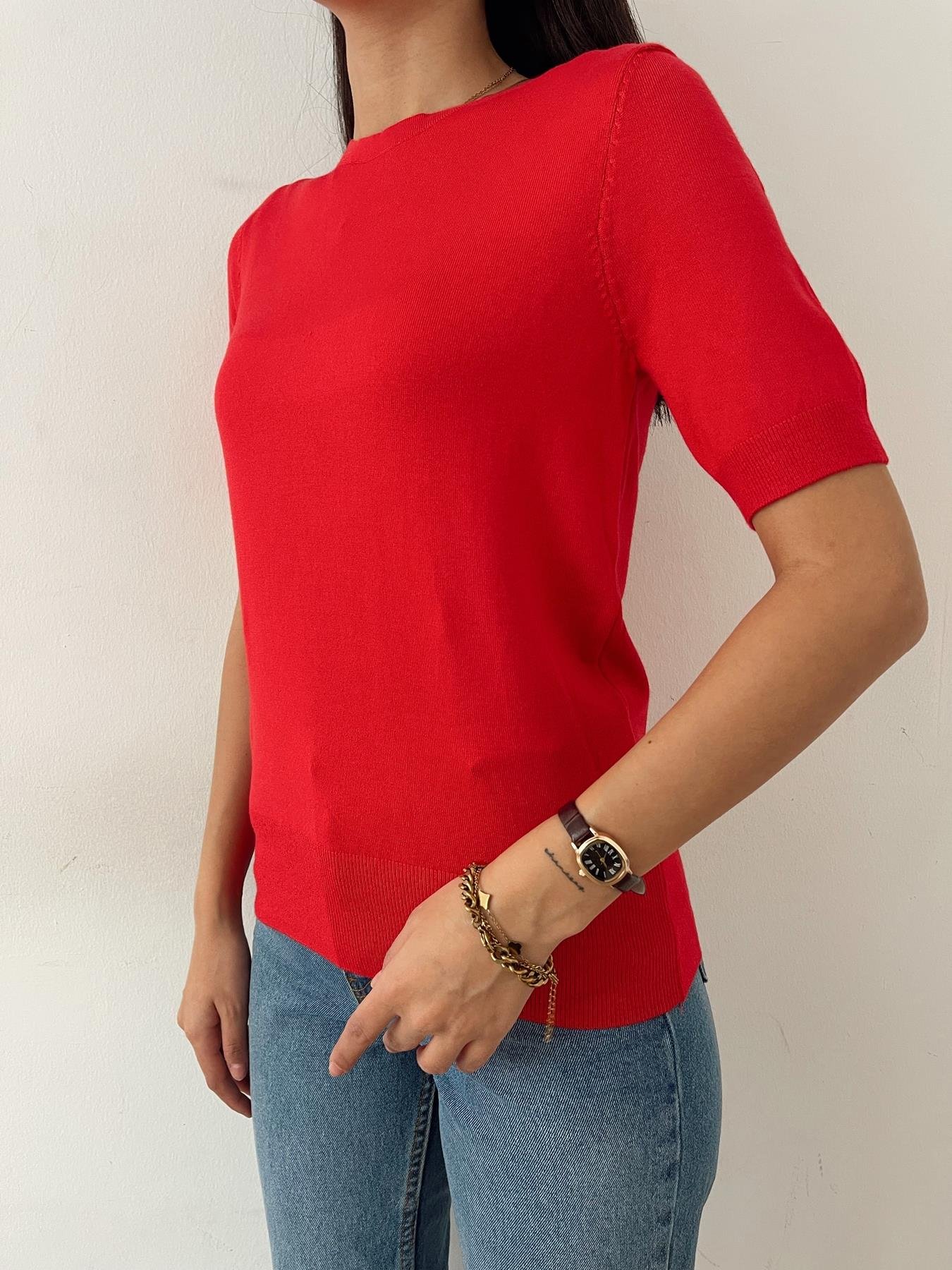 Kısa Kol Arkası Düğmeli Triko KIRMIZI