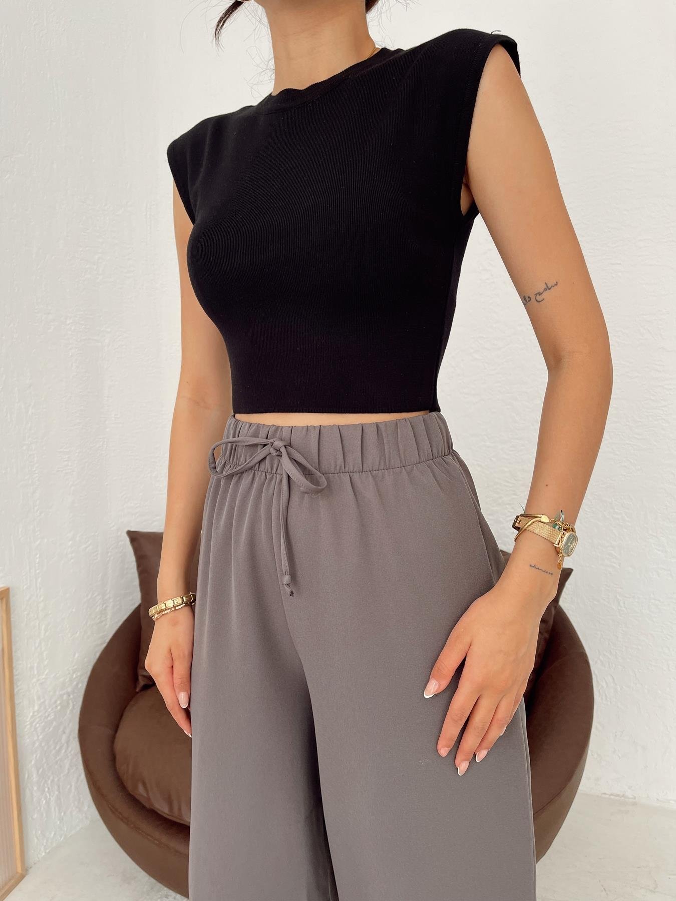 Kısa Kollu Crop Triko SİYAH