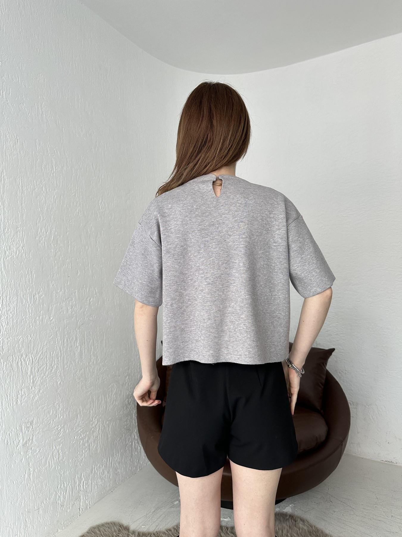 Kurdela Detay Kısa Kollu Triko GRİ