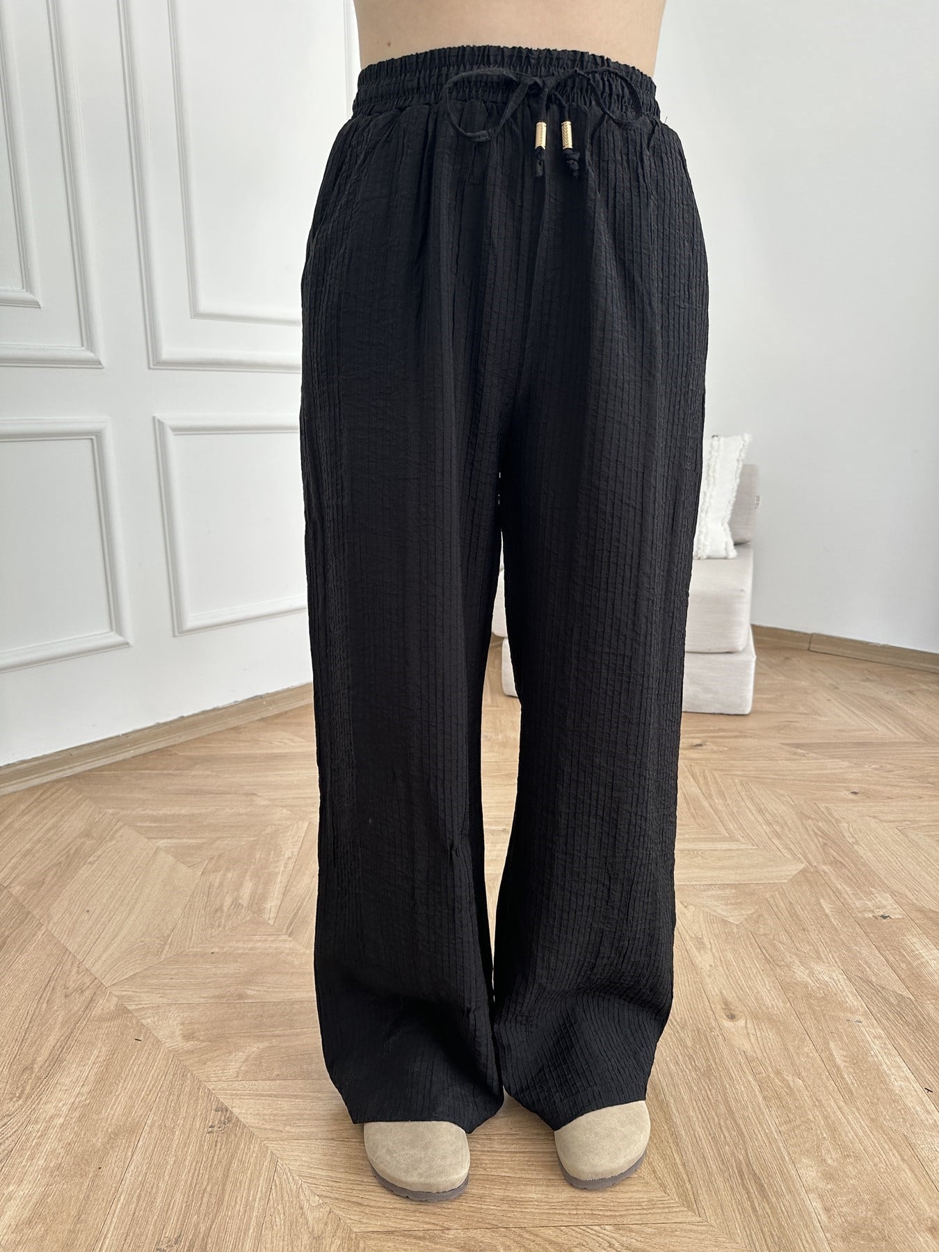 Lastikli Kraşlı Pantolon Siyah