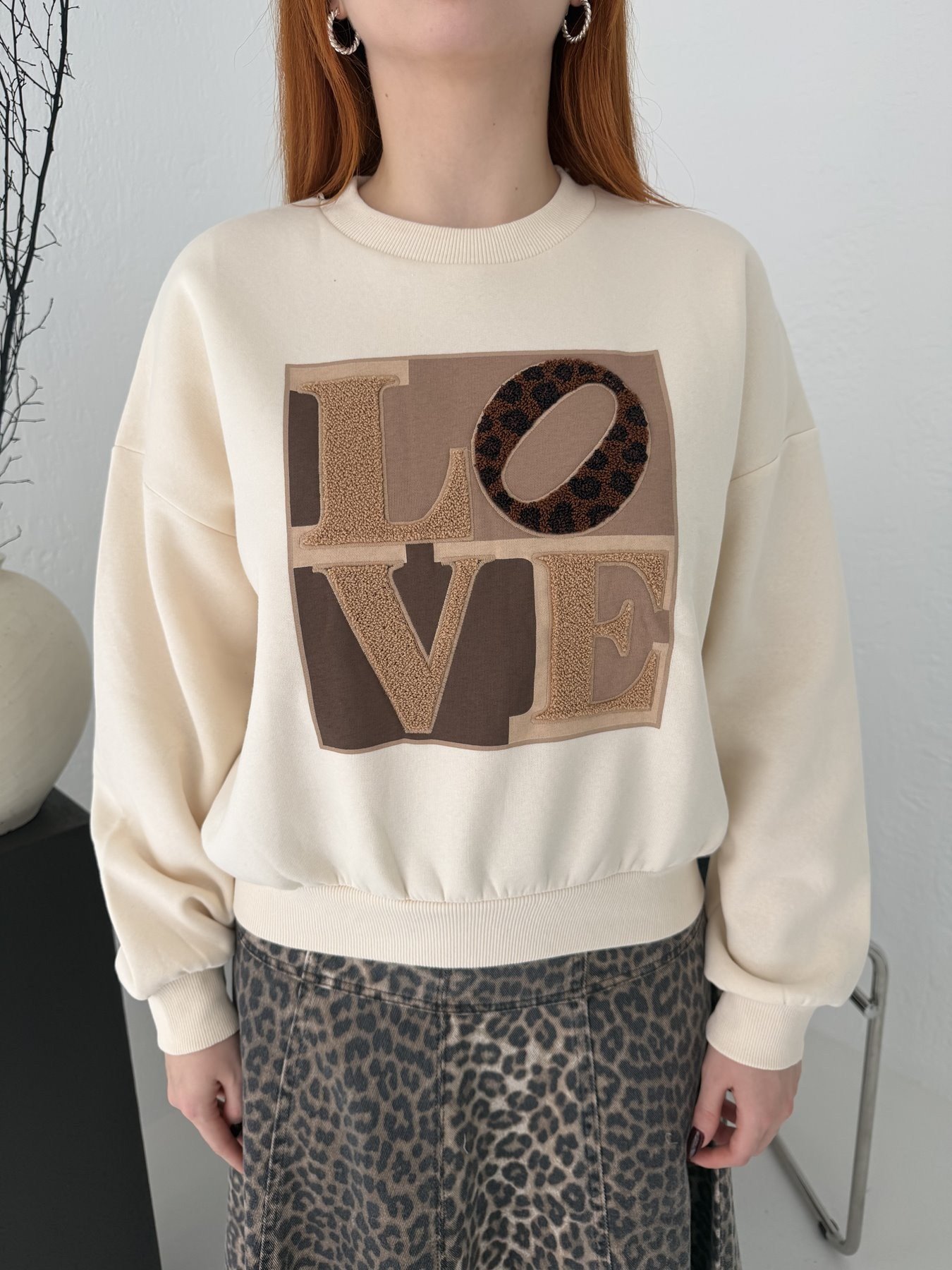 Love Aplikeli Sweatshırt Krem