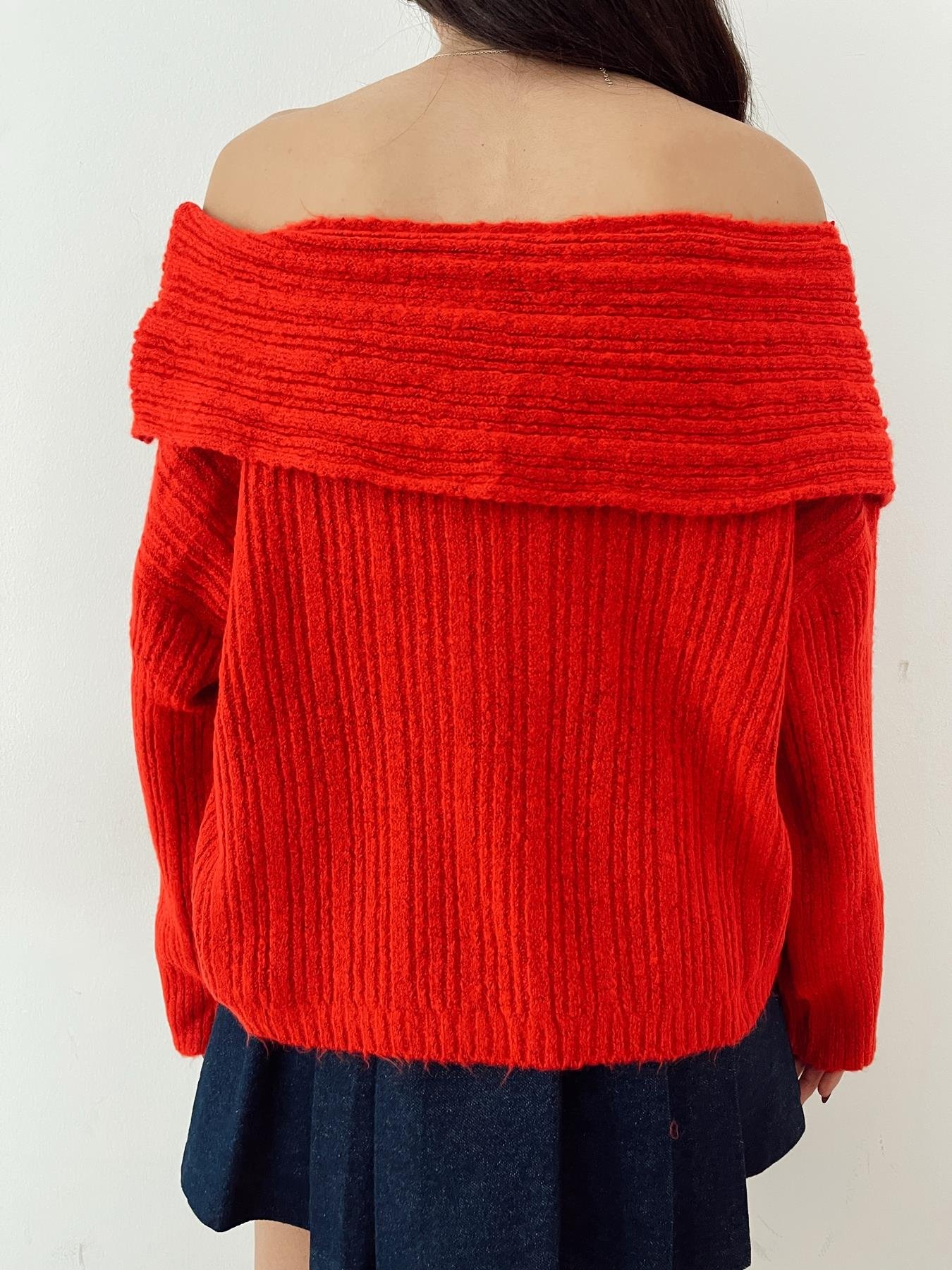 Madonna Yaka Triko KIRMIZI