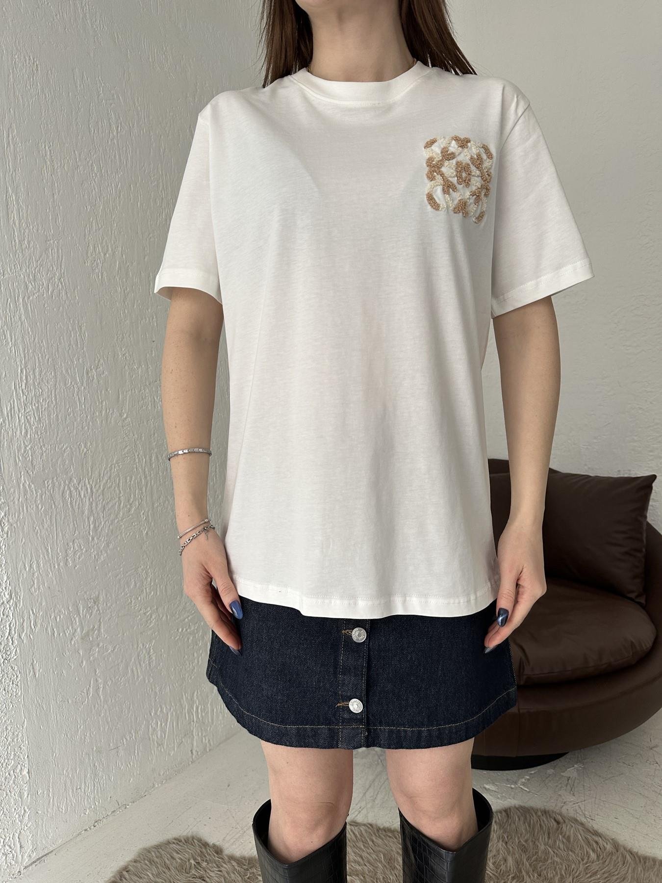 Nakışlı Tişört EKRU