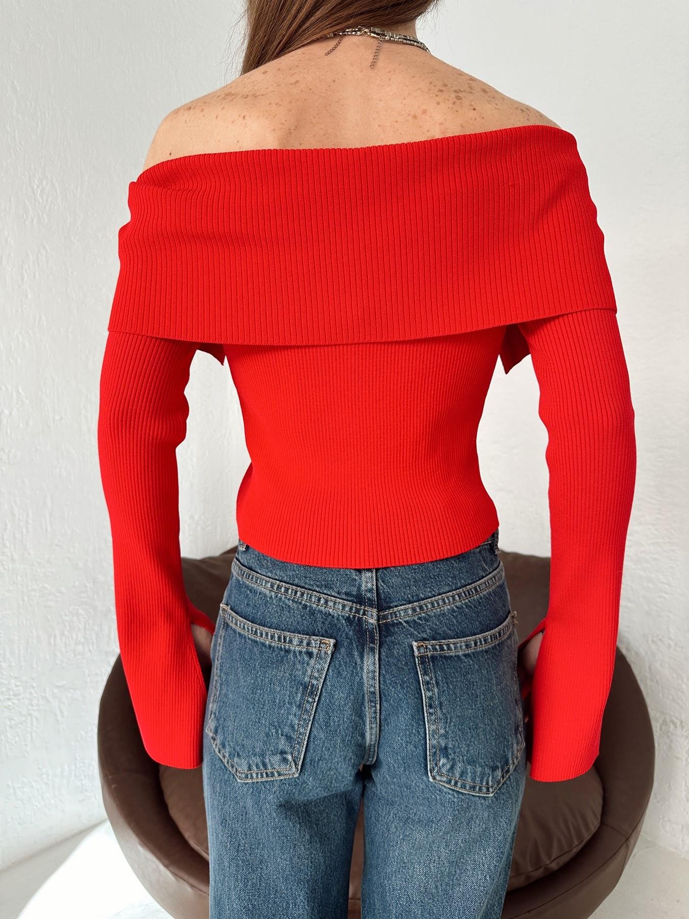 Omuzları Açık Yırtmaç Detay Hırka KIRMIZI