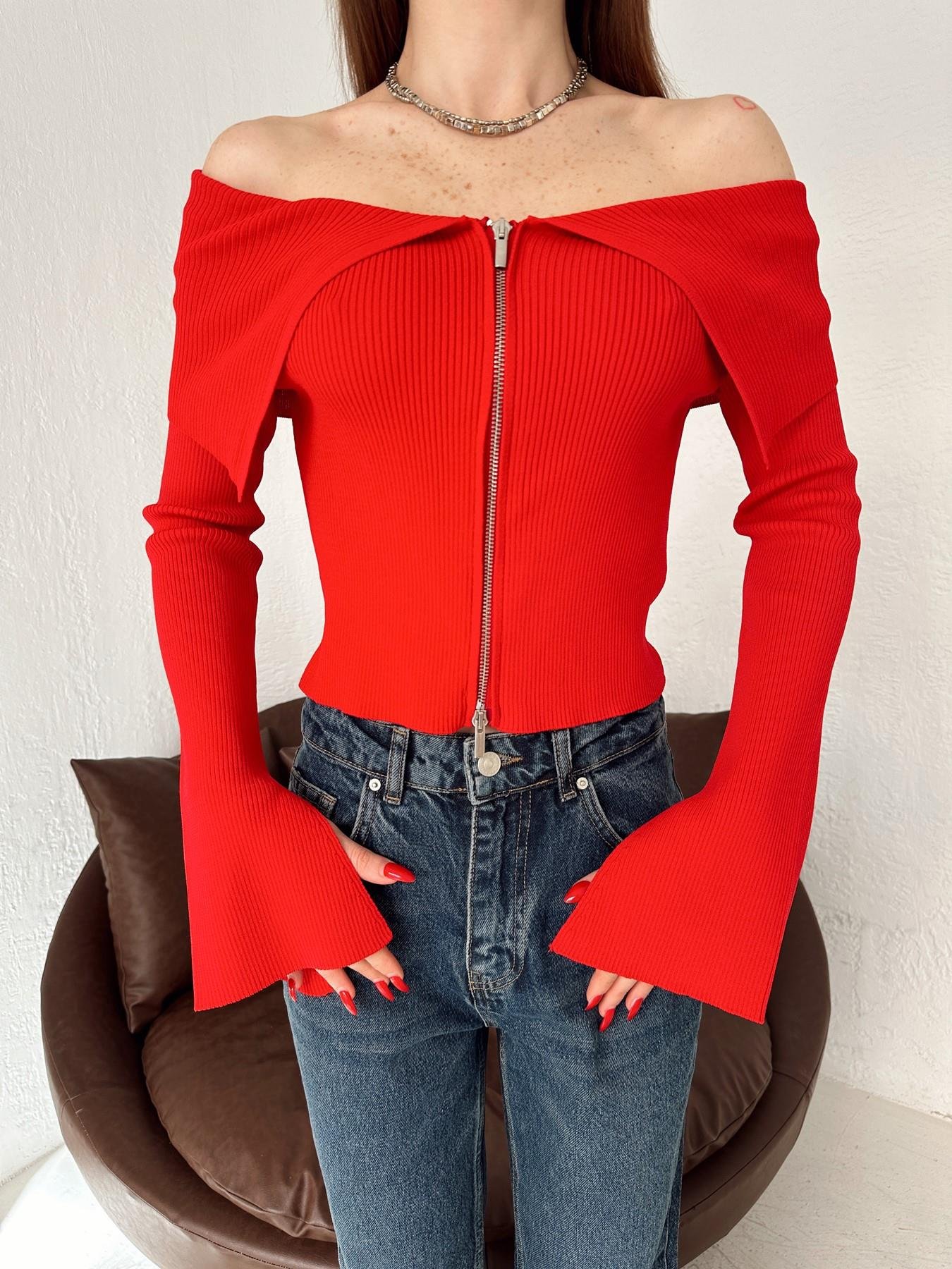 Omuzları Açık Yırtmaç Detay Hırka KIRMIZI