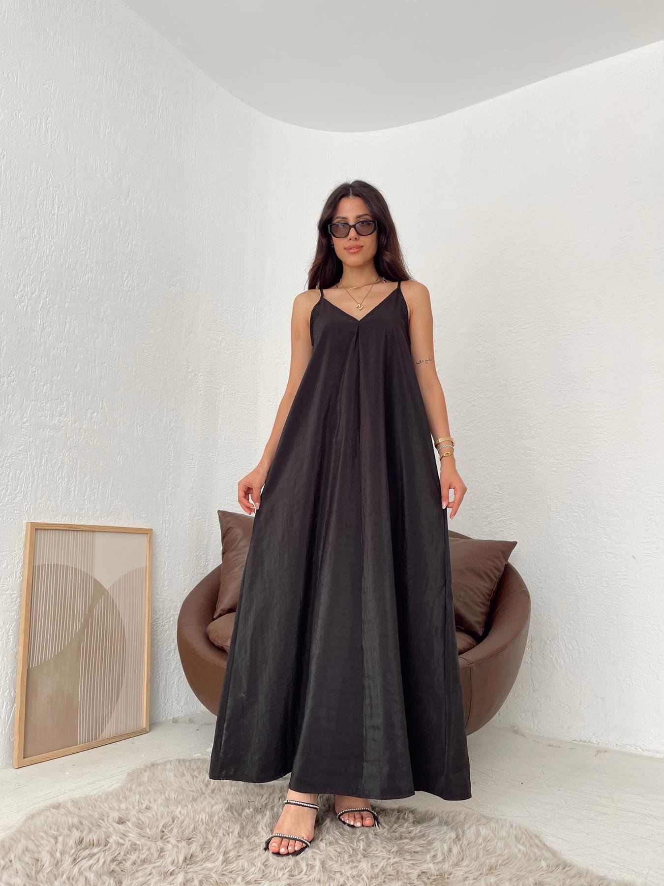 Ön Arka V Yaka Elbise SİYAH