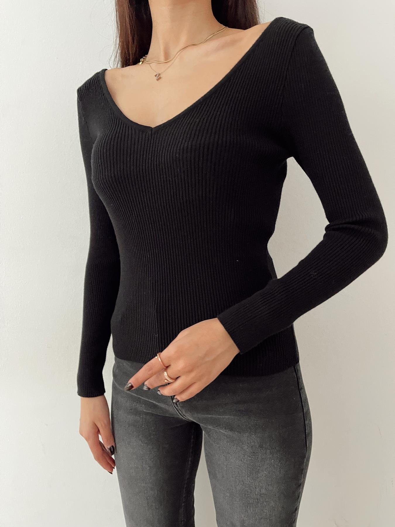 Ön Arka V Yaka Fitilli Kazak SİYAH