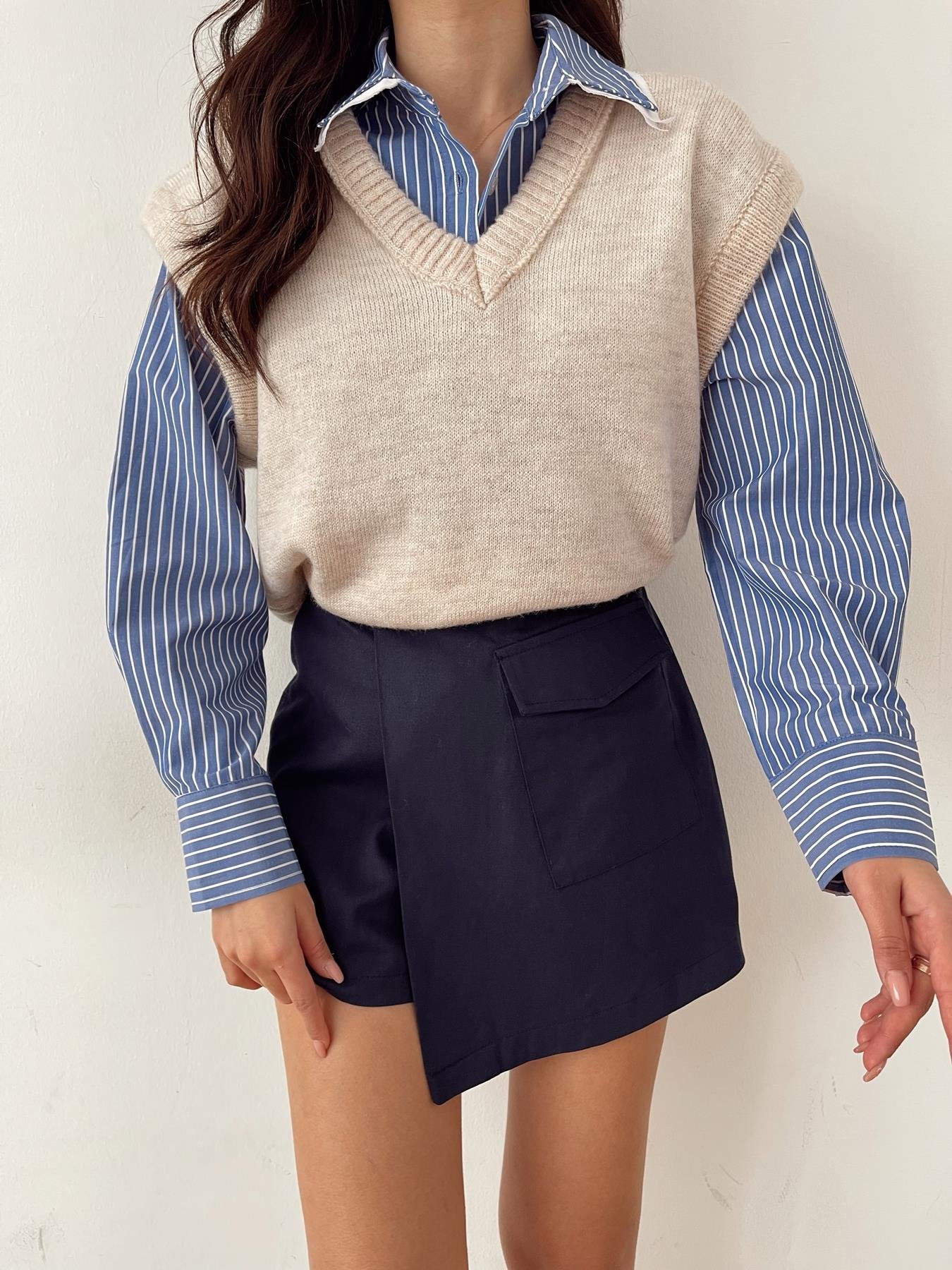 Önü Kapaklı Kanvas Şort Etek LACİVERT