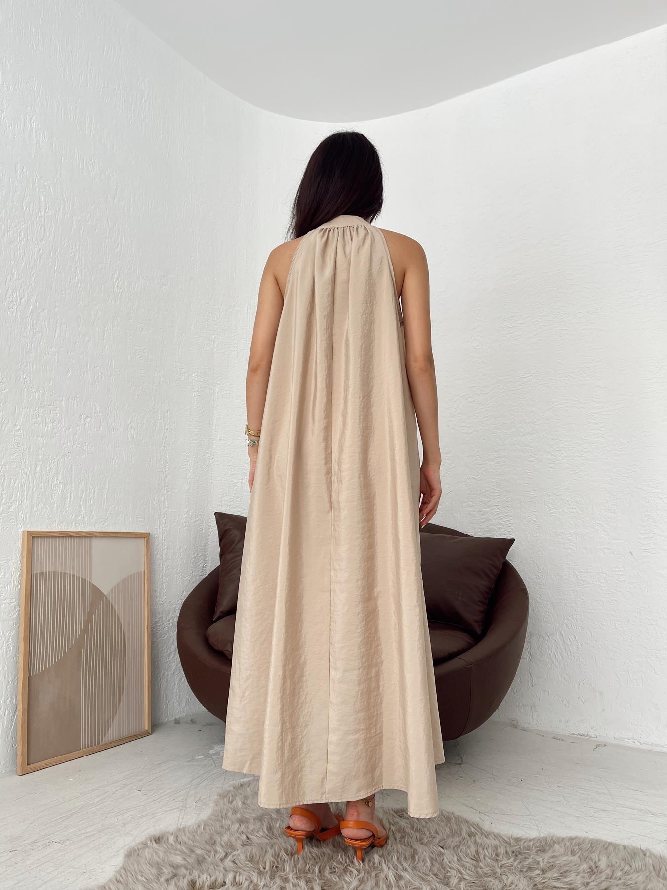 Önü Patlı Kolsuz Elbise TAŞ