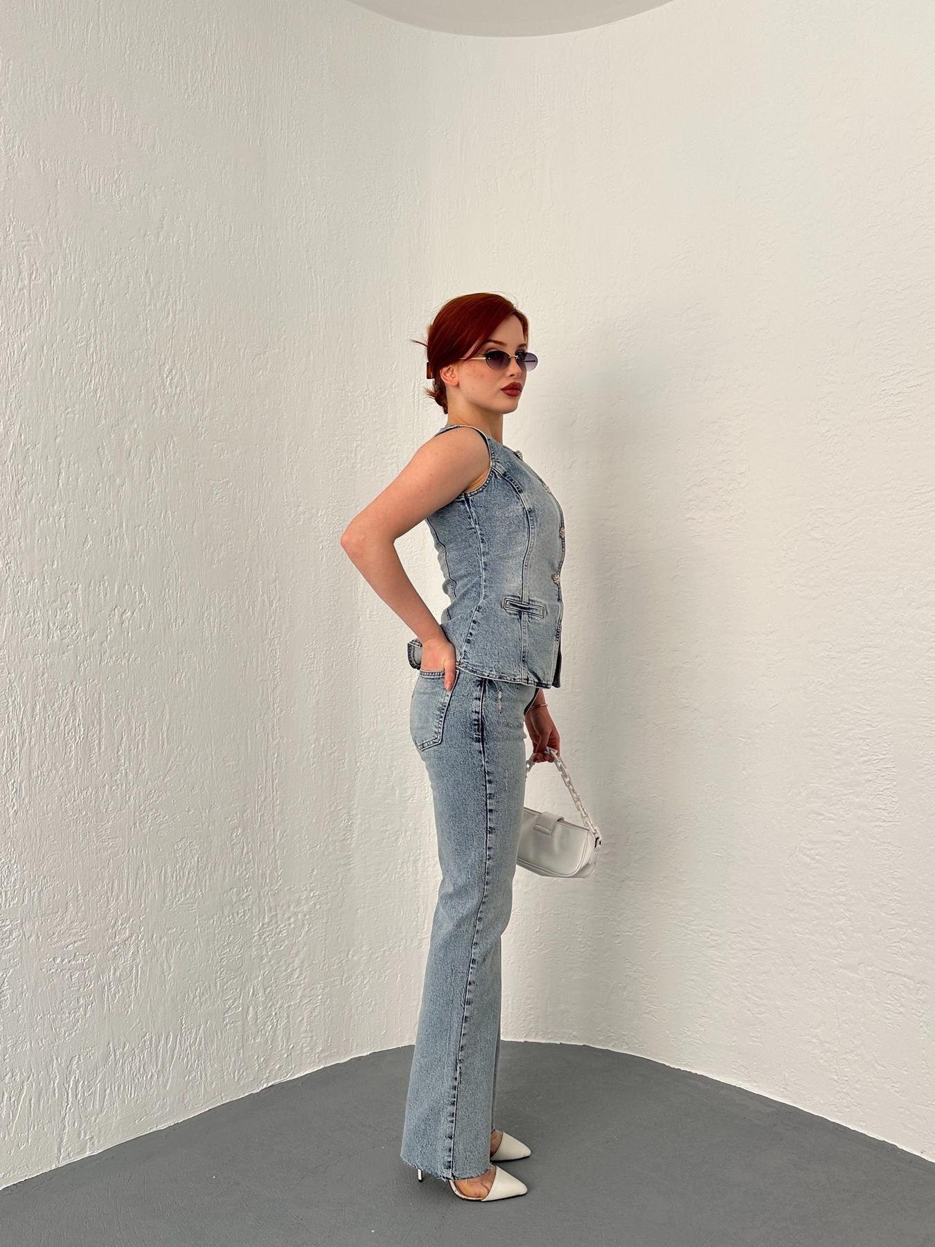 Paçası Dikişsiz Yıpratmalı Jean 14 açık mavi