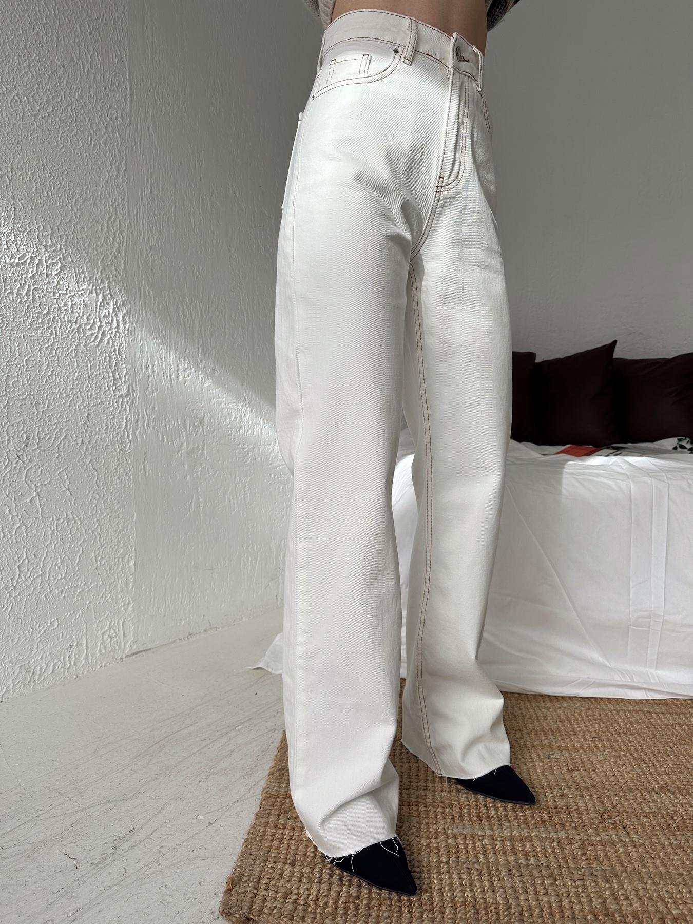 Paçası Kesik Bol Jean KIRIK BEYAZ