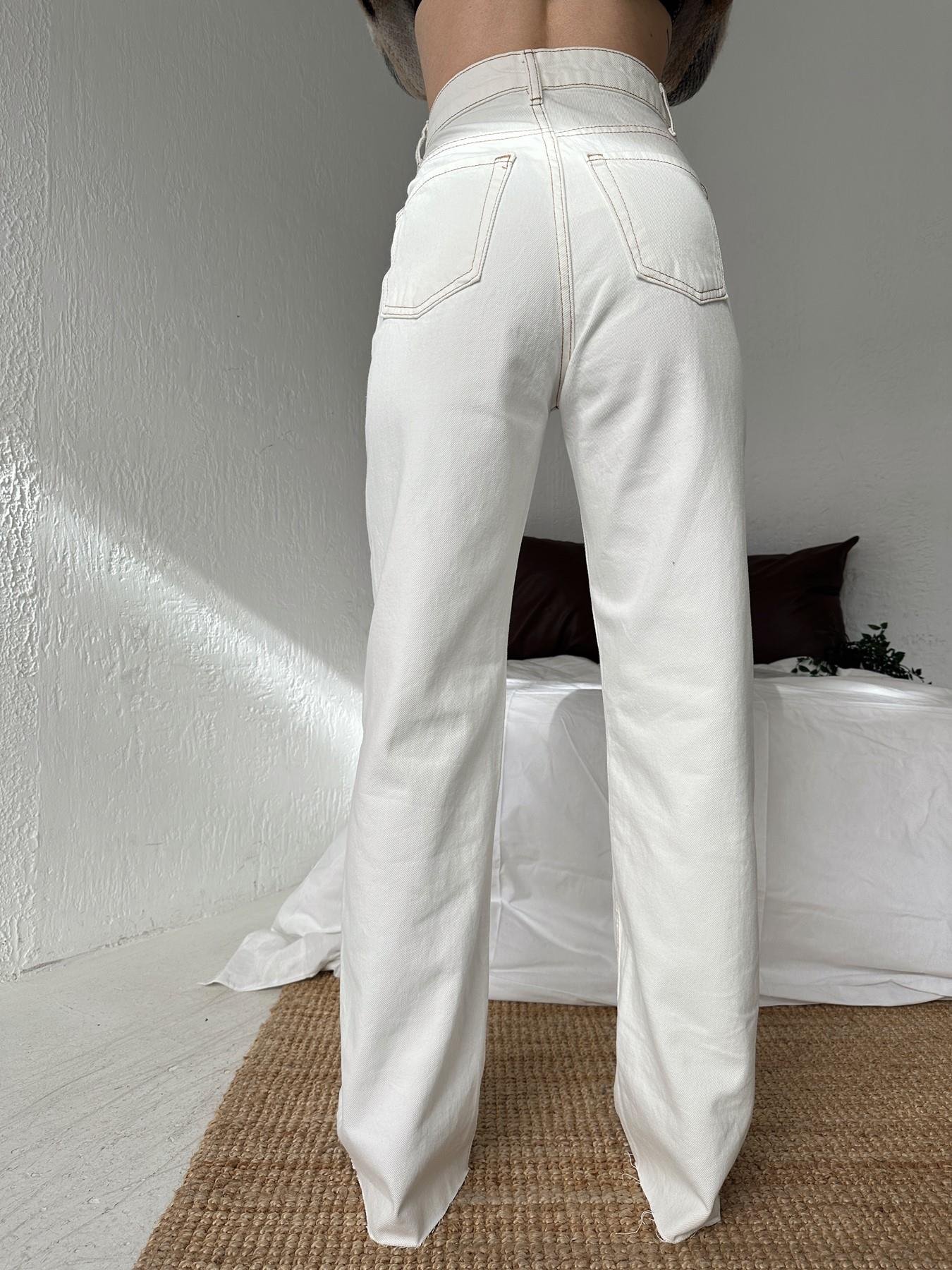 Paçası Kesik Bol Jean KIRIK BEYAZ