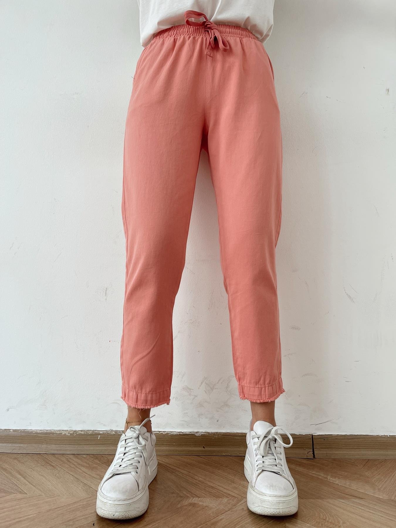 Paçası Püskül Detay Lastikli Pantolon Pudra