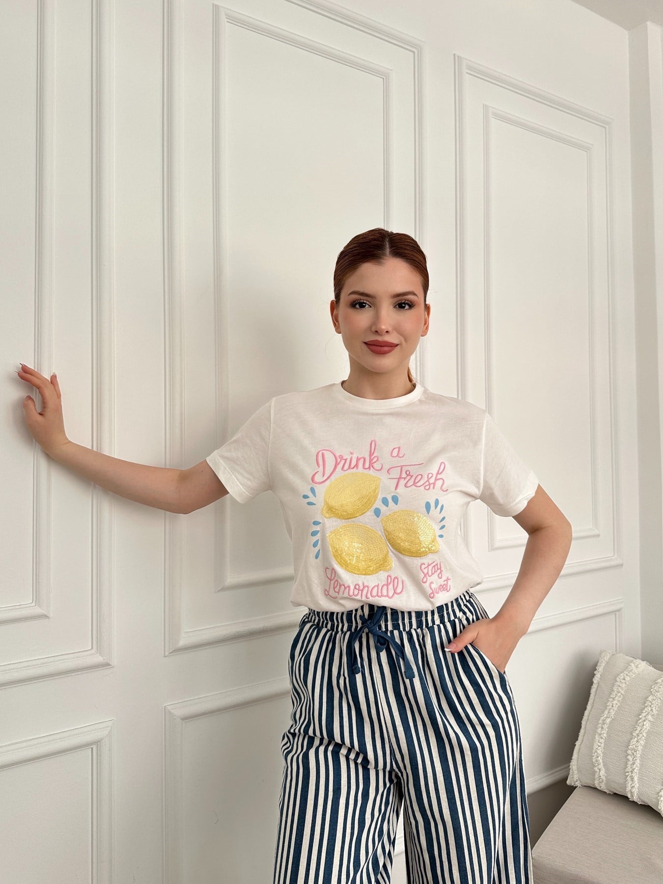 Payetli Limon Nakışlı T-shirt Ekru