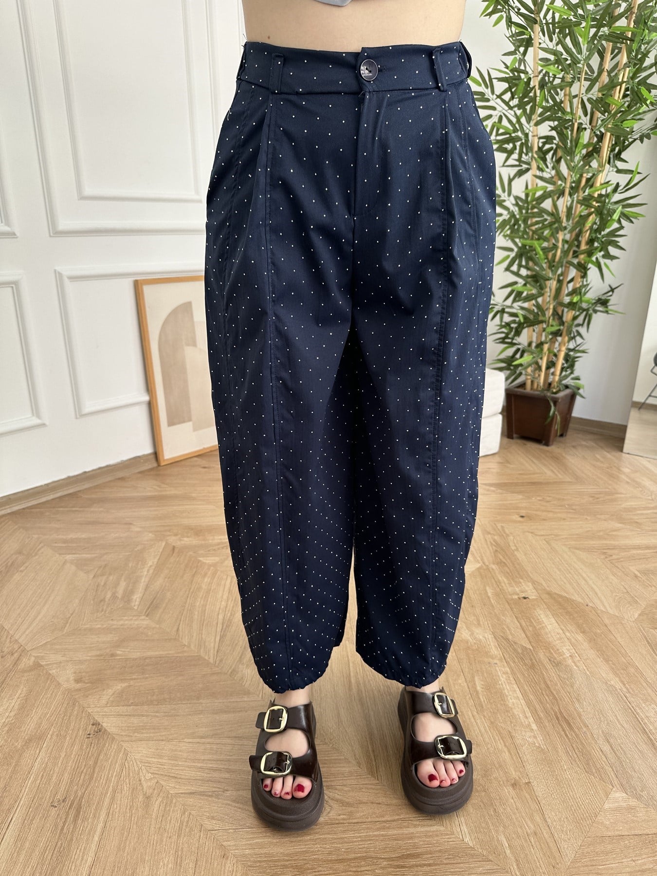 Pile Detay Taşlı Bol Pantolon Lacivert
