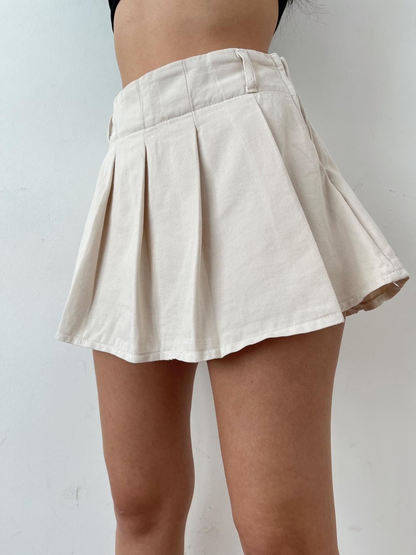 Pileli Şort Etek TAŞ