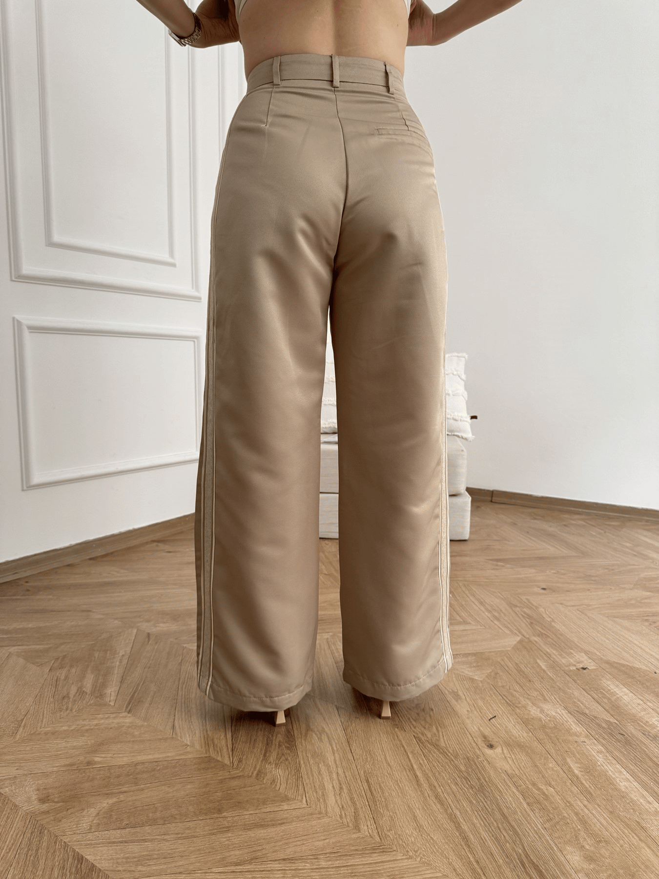 Şerit Detaylı Pantolon Bej