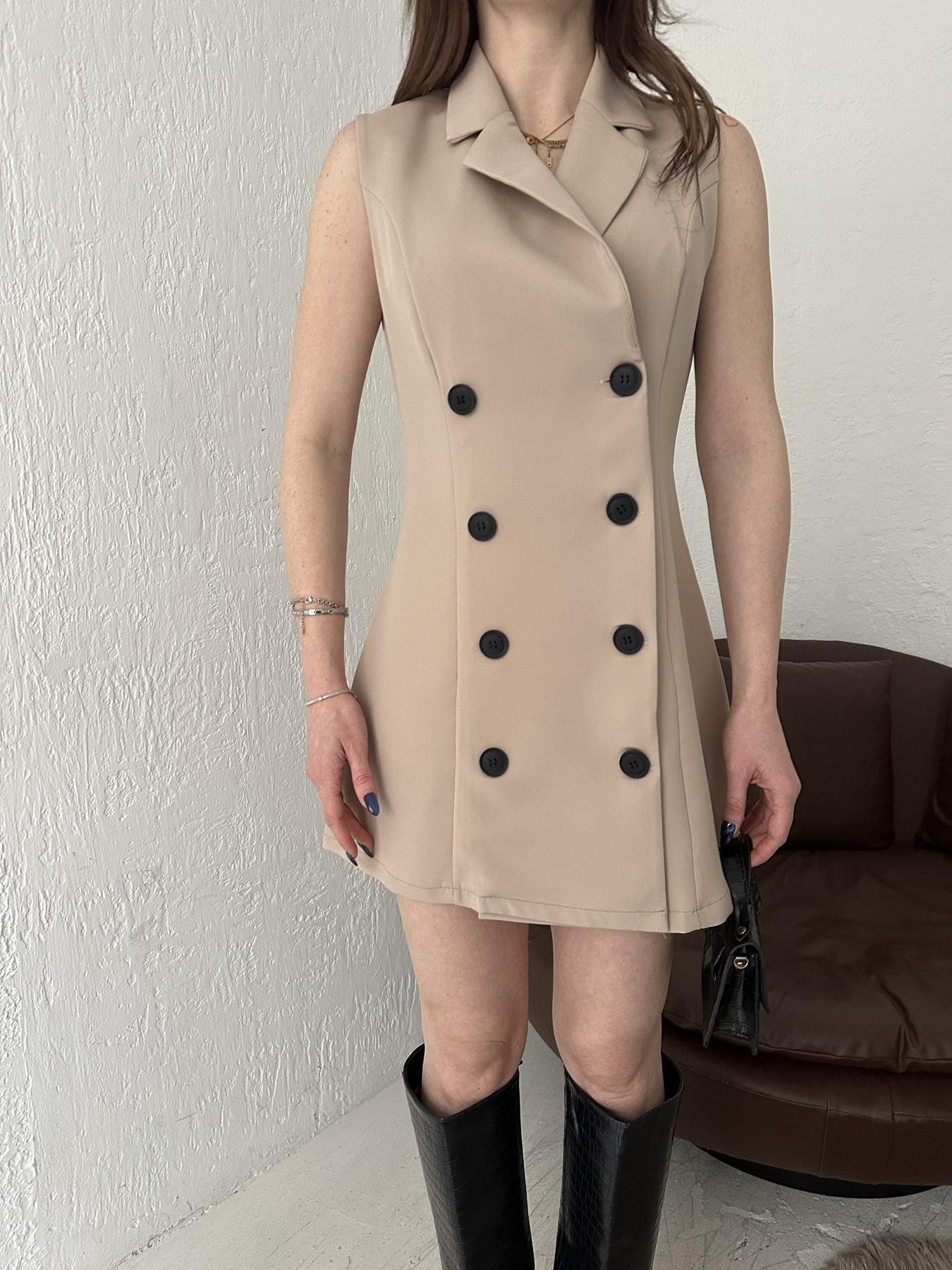 Sıfır Kol Önü Düğmeli Elbise BEJ