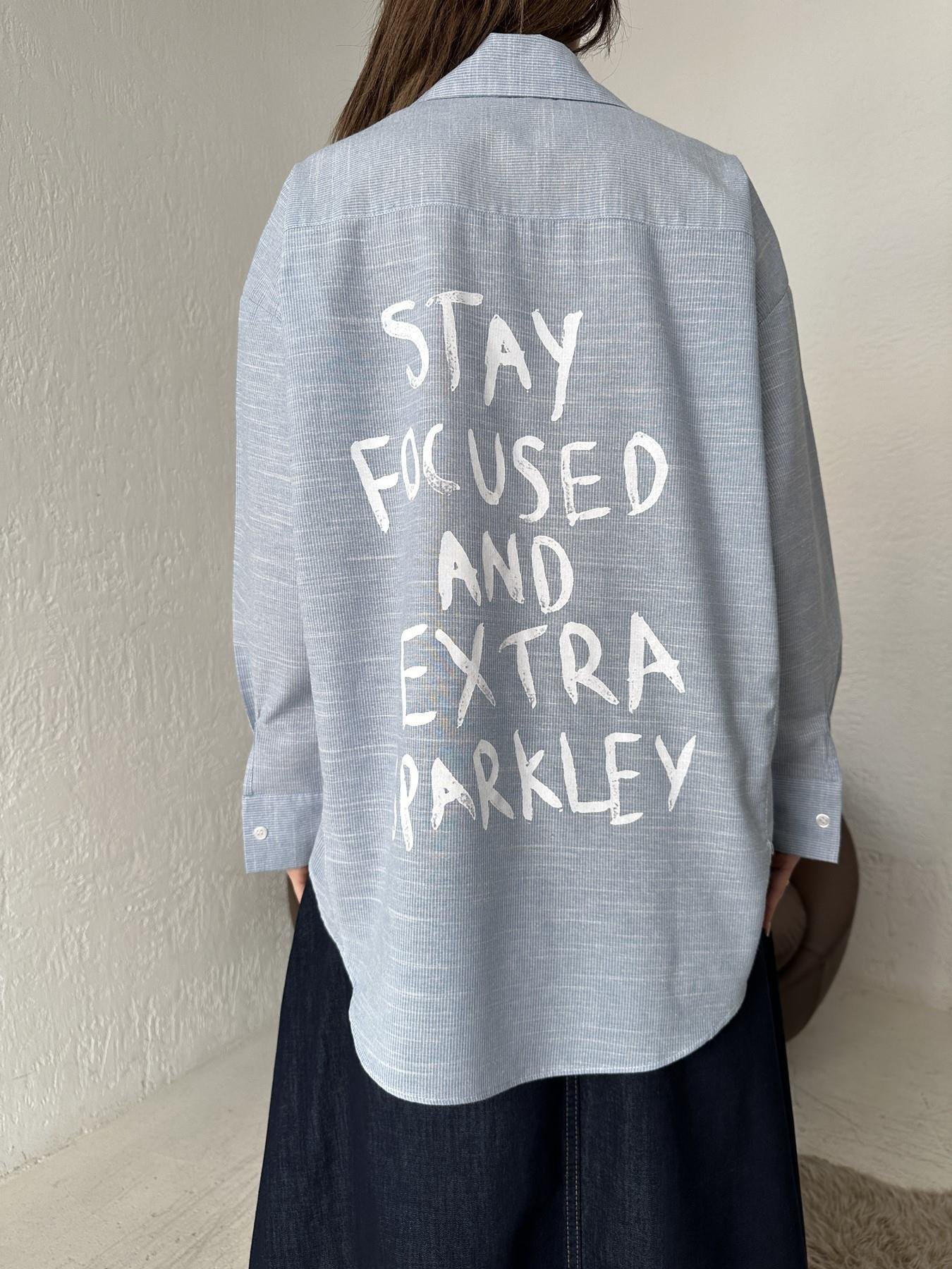 Sırtı Baskılı Gömlek MAVİ