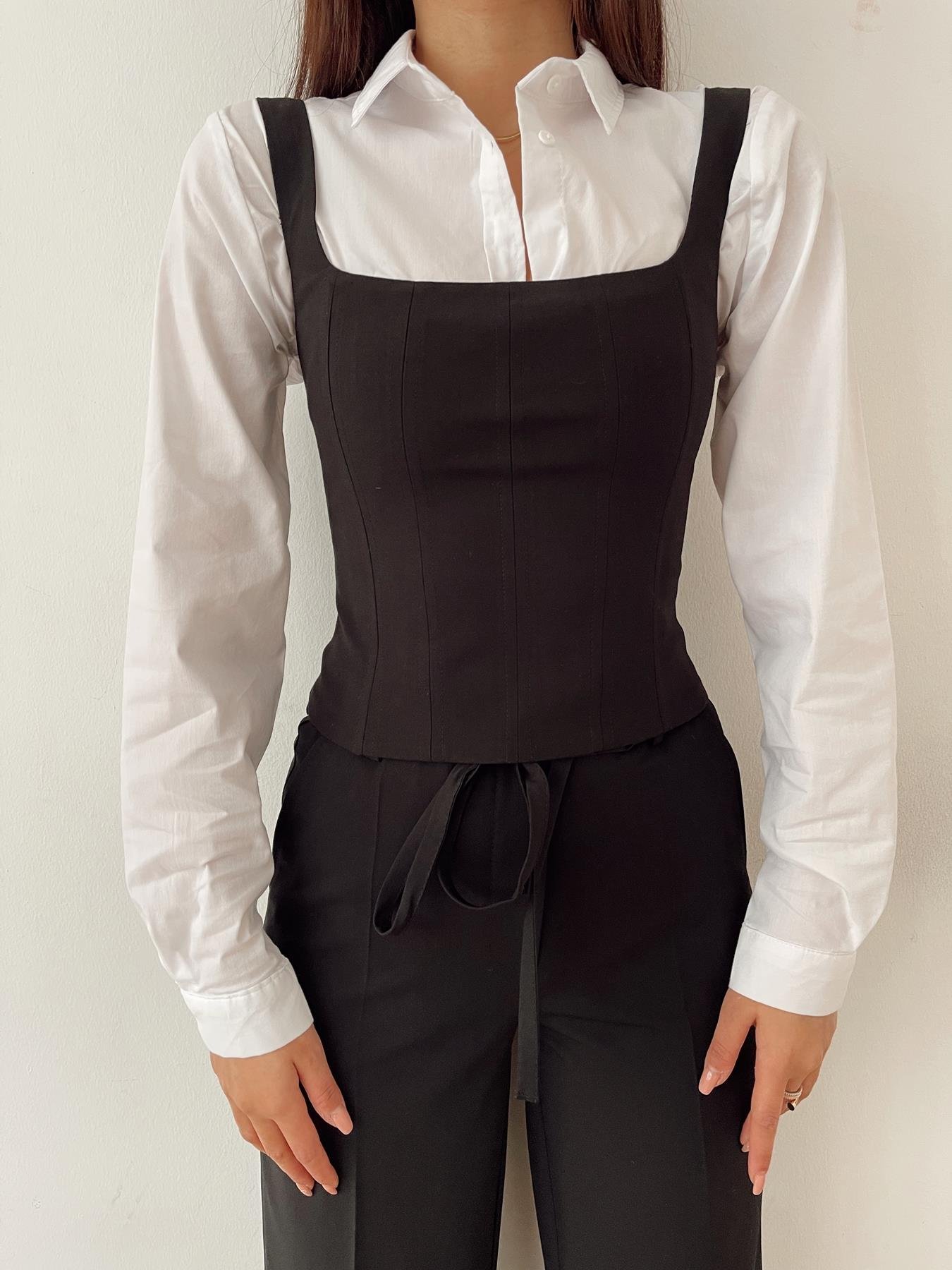 Sırtı Fermuarlı Crop Bluz SİYAH