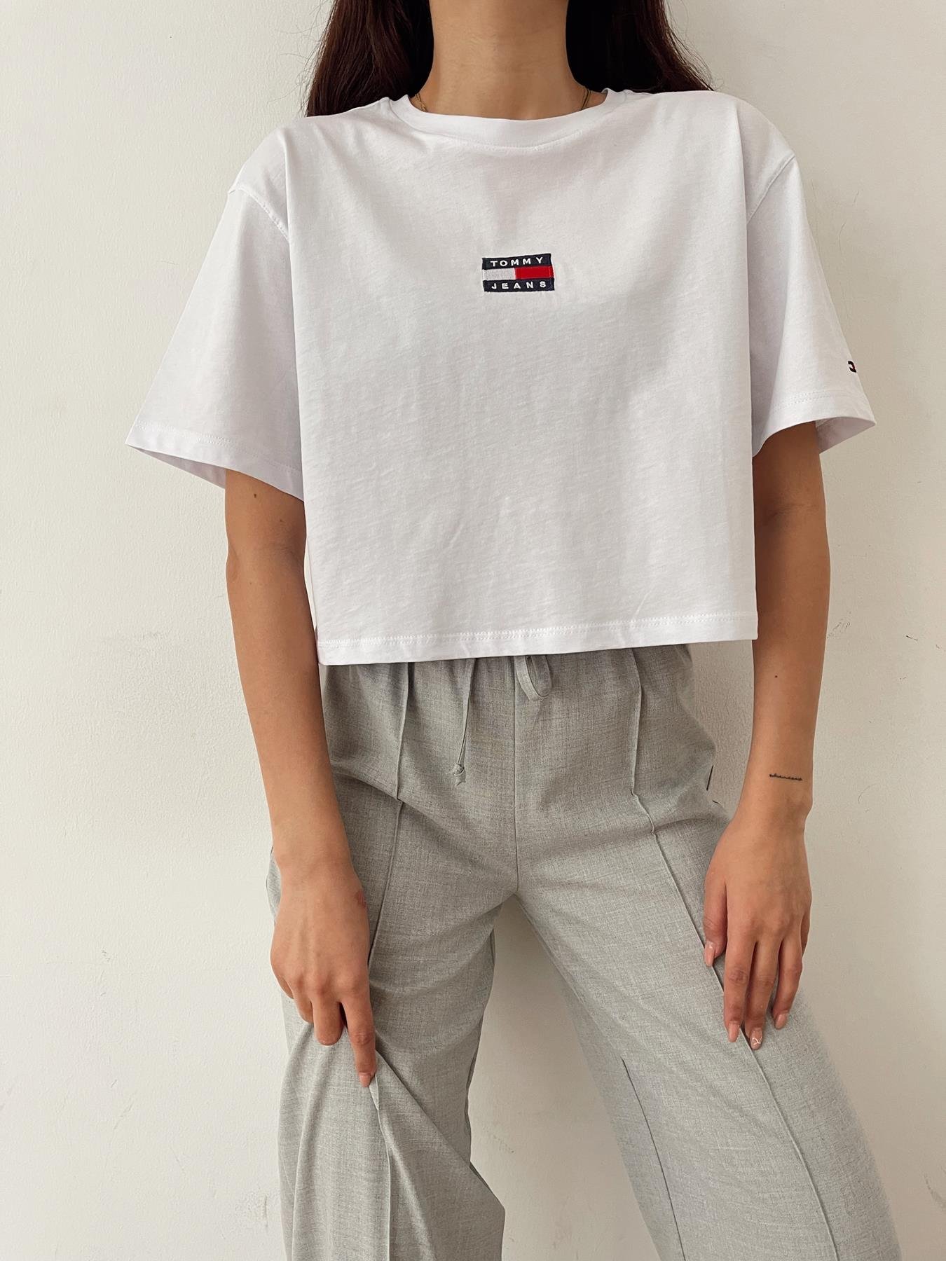 TH Logo Nakışlı Crop Tişört BEYAZ