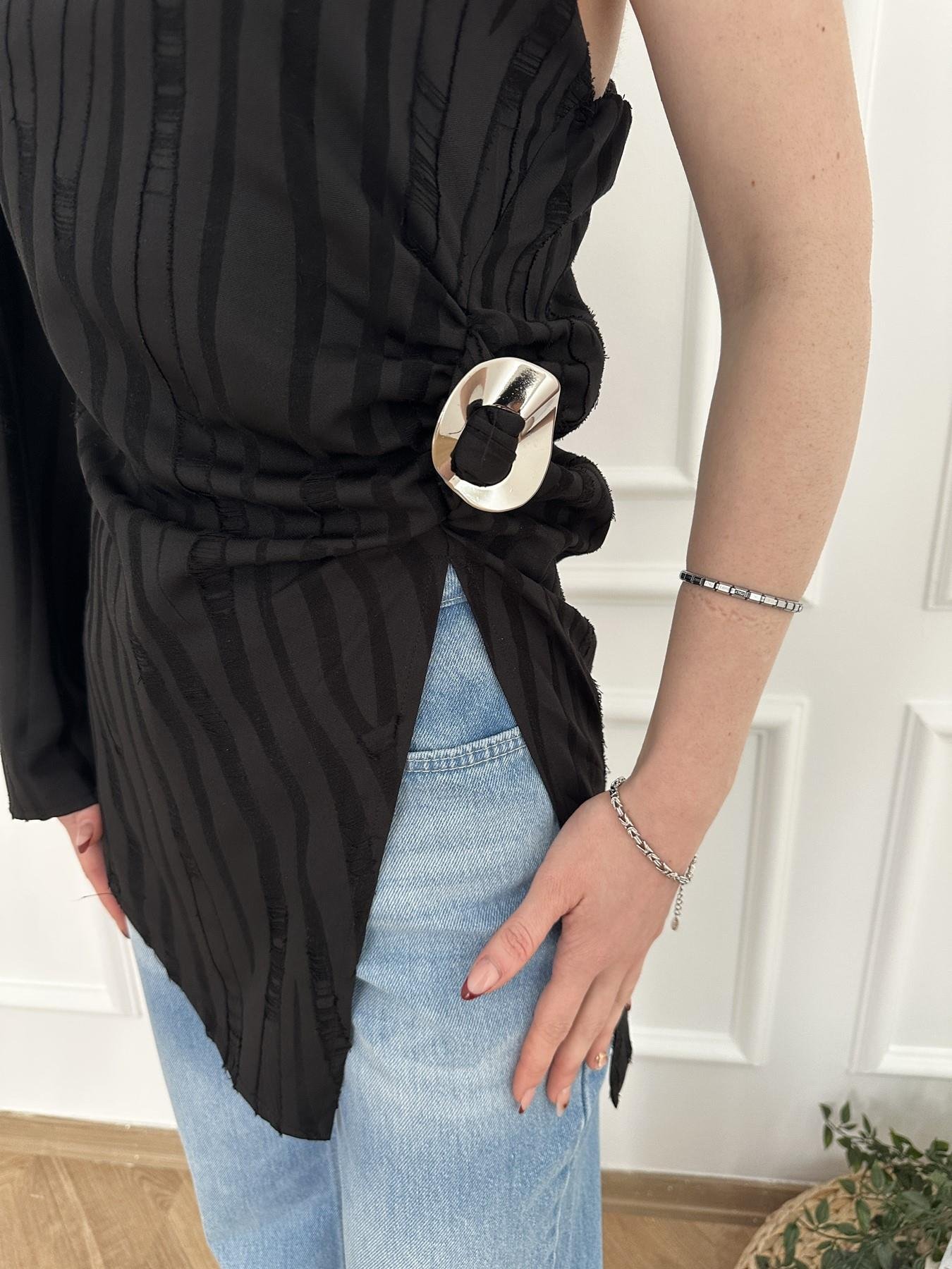 Toka Detay Asimetrik Bluz Siyah