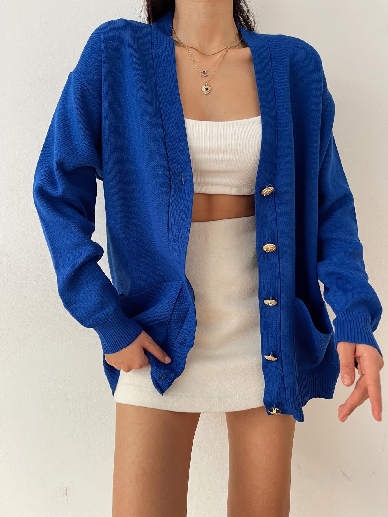 V Yaka Gold Düğmeli Oversize Hırka SAKS