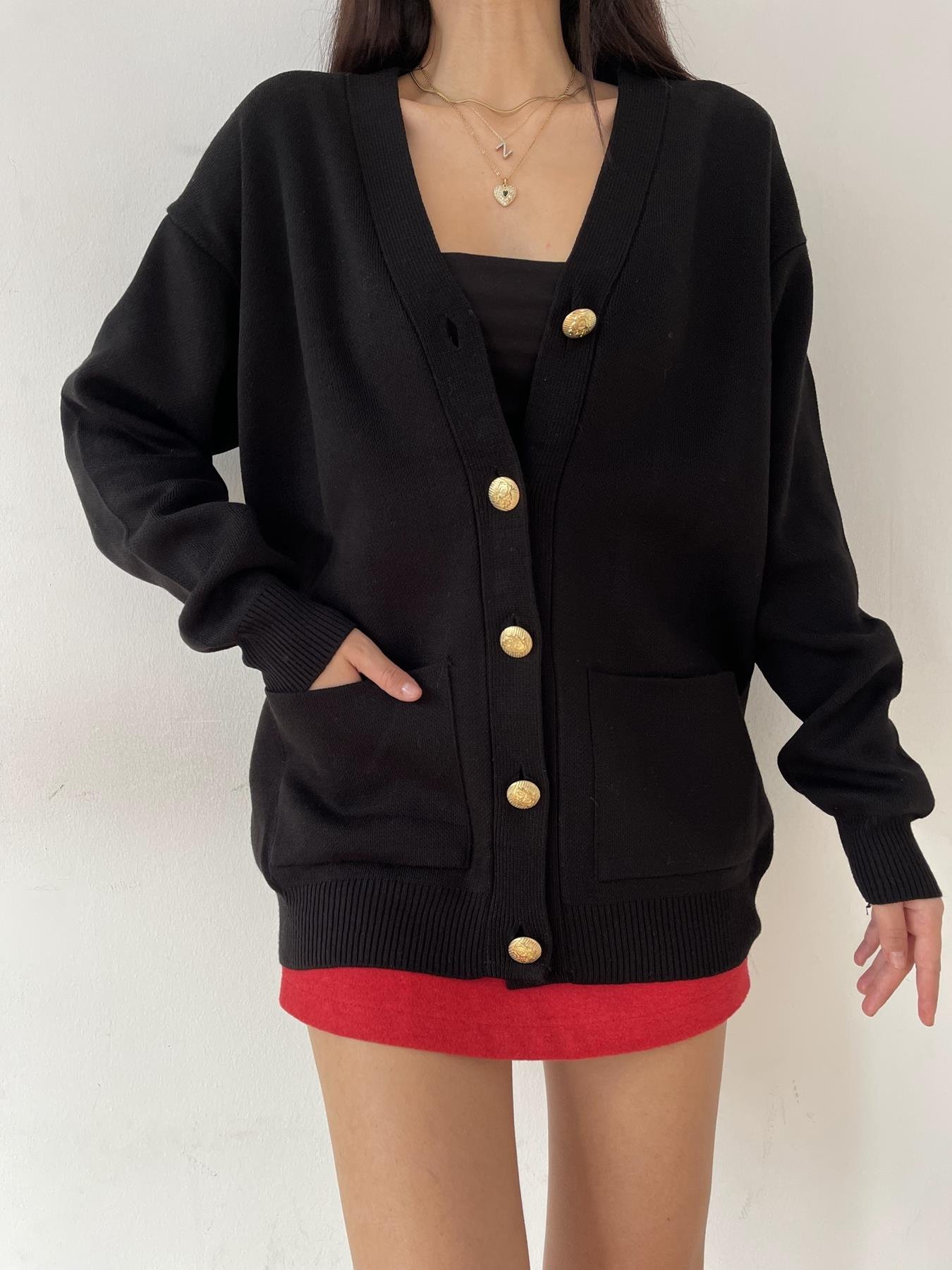 V Yaka Gold Düğmeli Oversize Hırka SİYAH